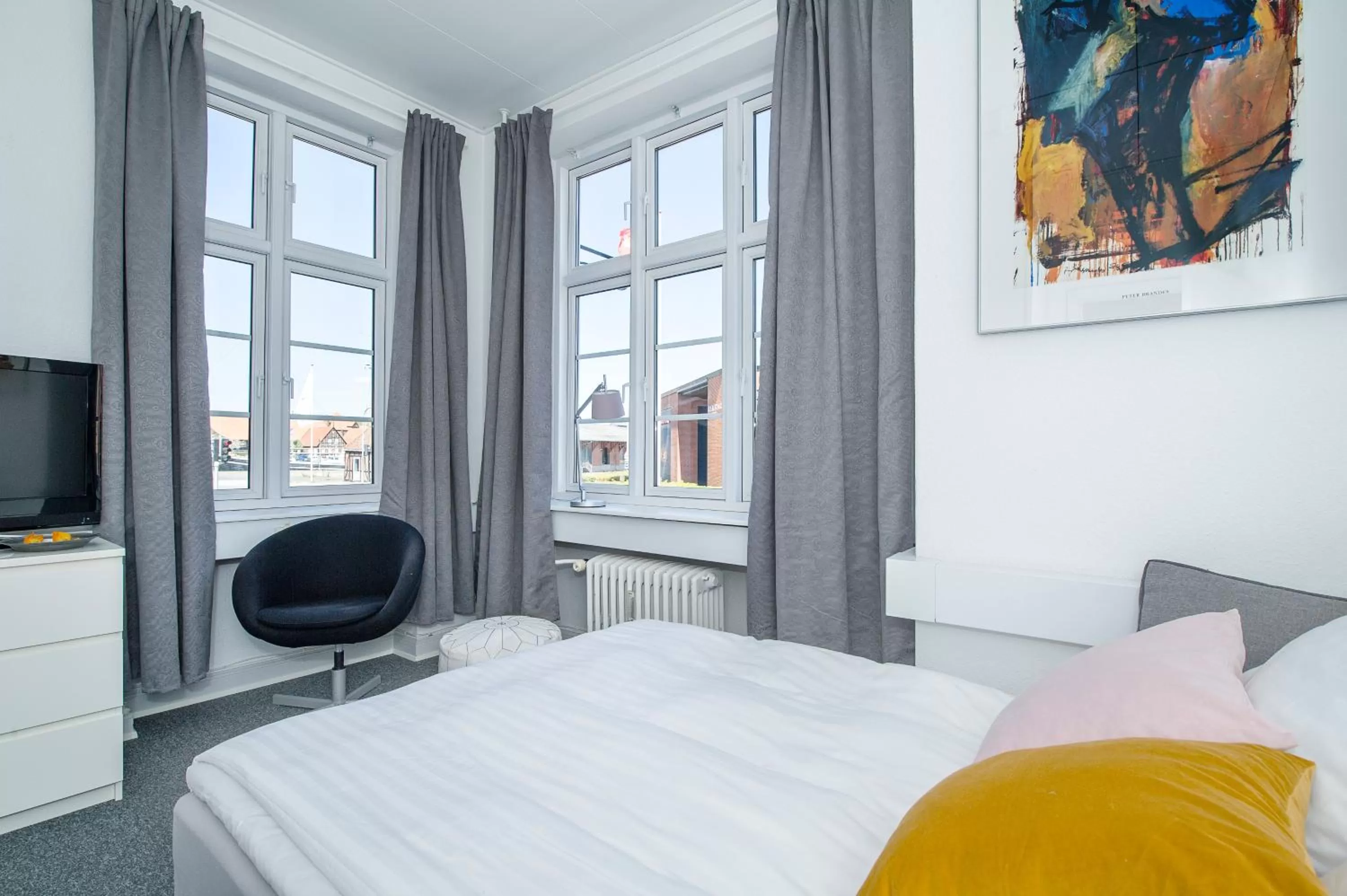 Spring, Bed in Villa Gertrud