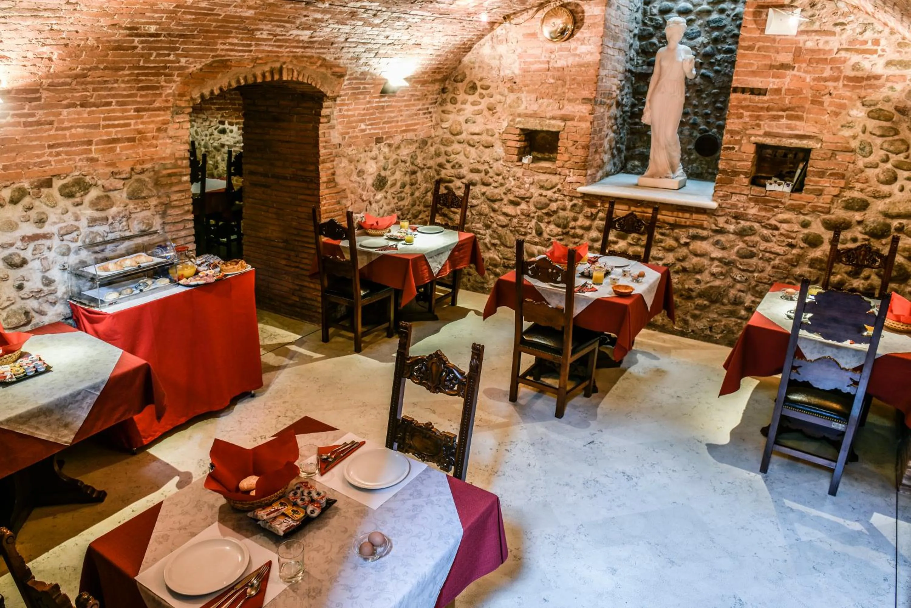 Restaurant/places to eat in Residence ANTICO SAN ZENO centro storico
