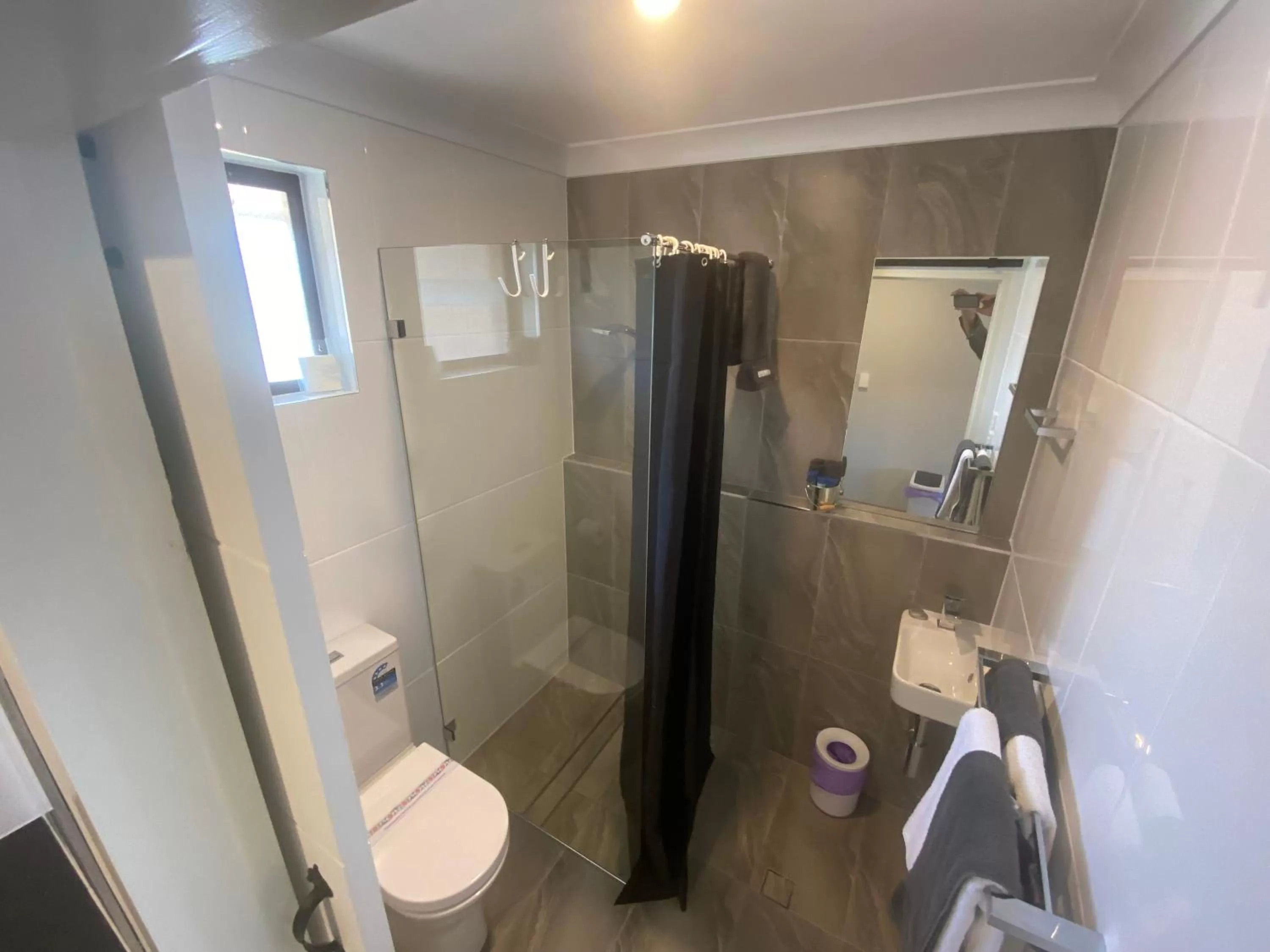 Shower in Woongarra Motel