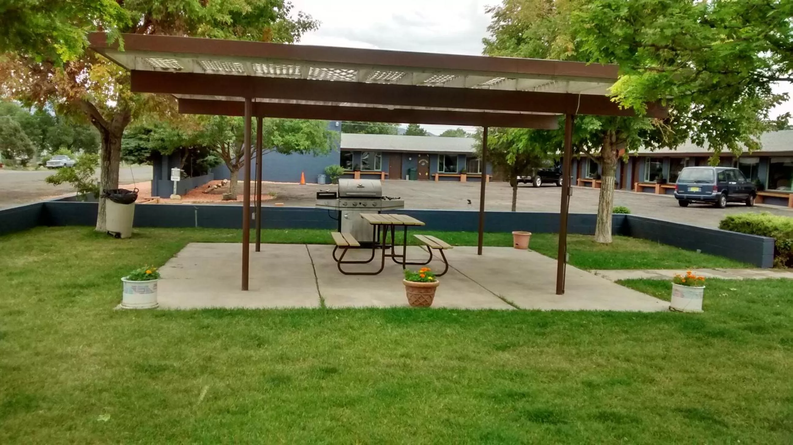 BBQ facilities in Adobe Sands Motel