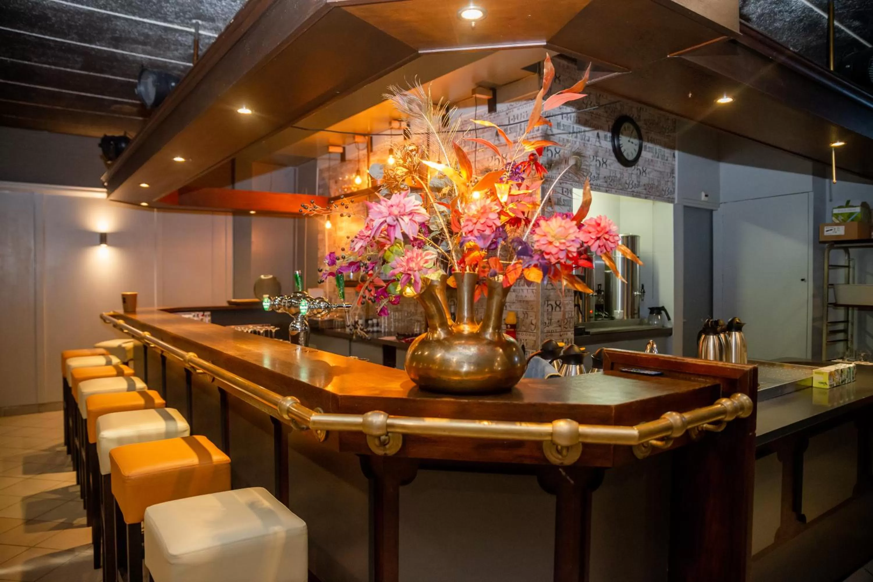 Property building in Hotel Onder De Linden