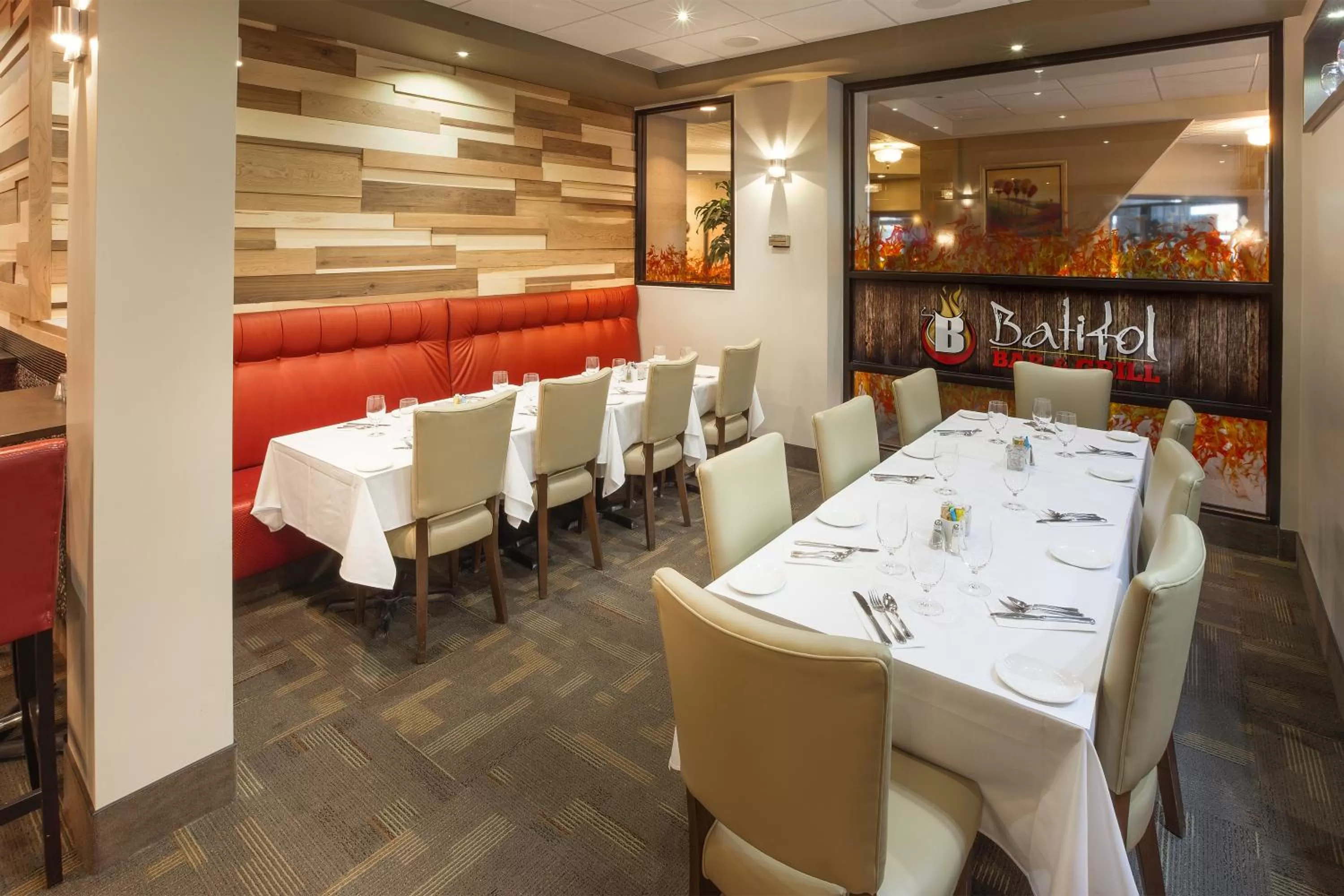 Restaurant/places to eat in Hotel Ambassadeur et Suites