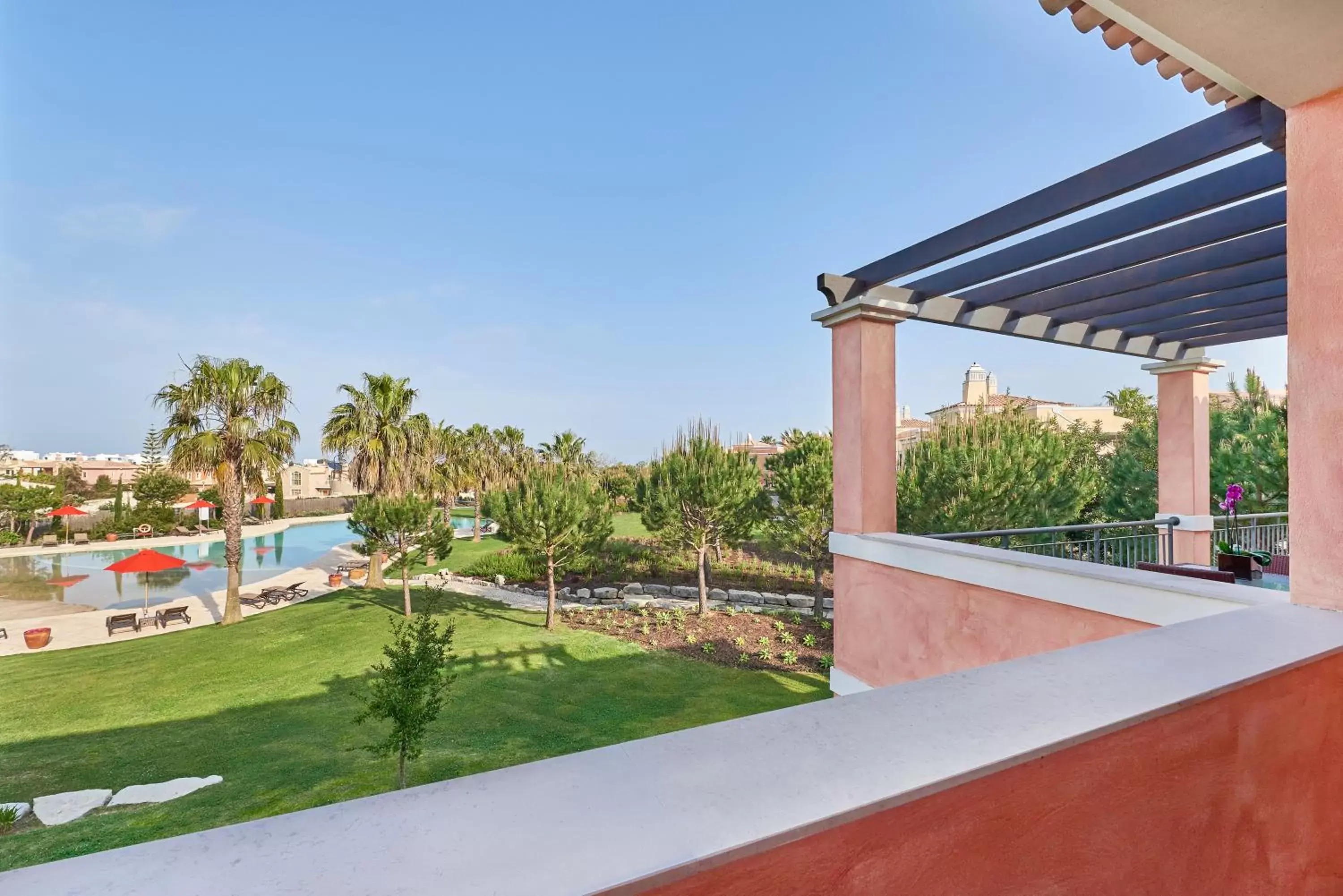 Two-Bedroom Apartment with Pool View in Cascade Wellness Resort Two-Bedroom Apartment with Pool View in Cascade Wellness Resort