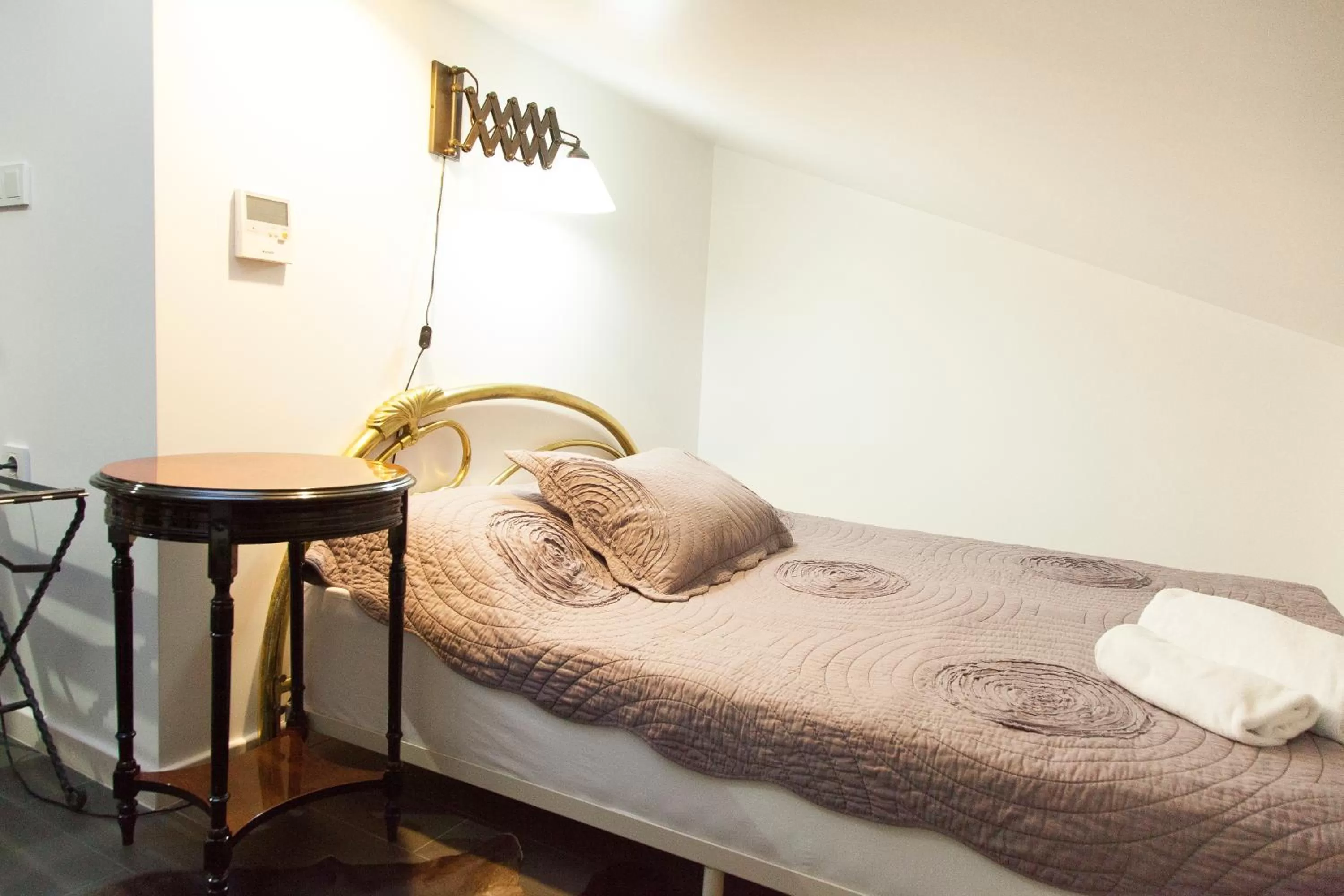 Bed in Villa Pera Suite Hotel