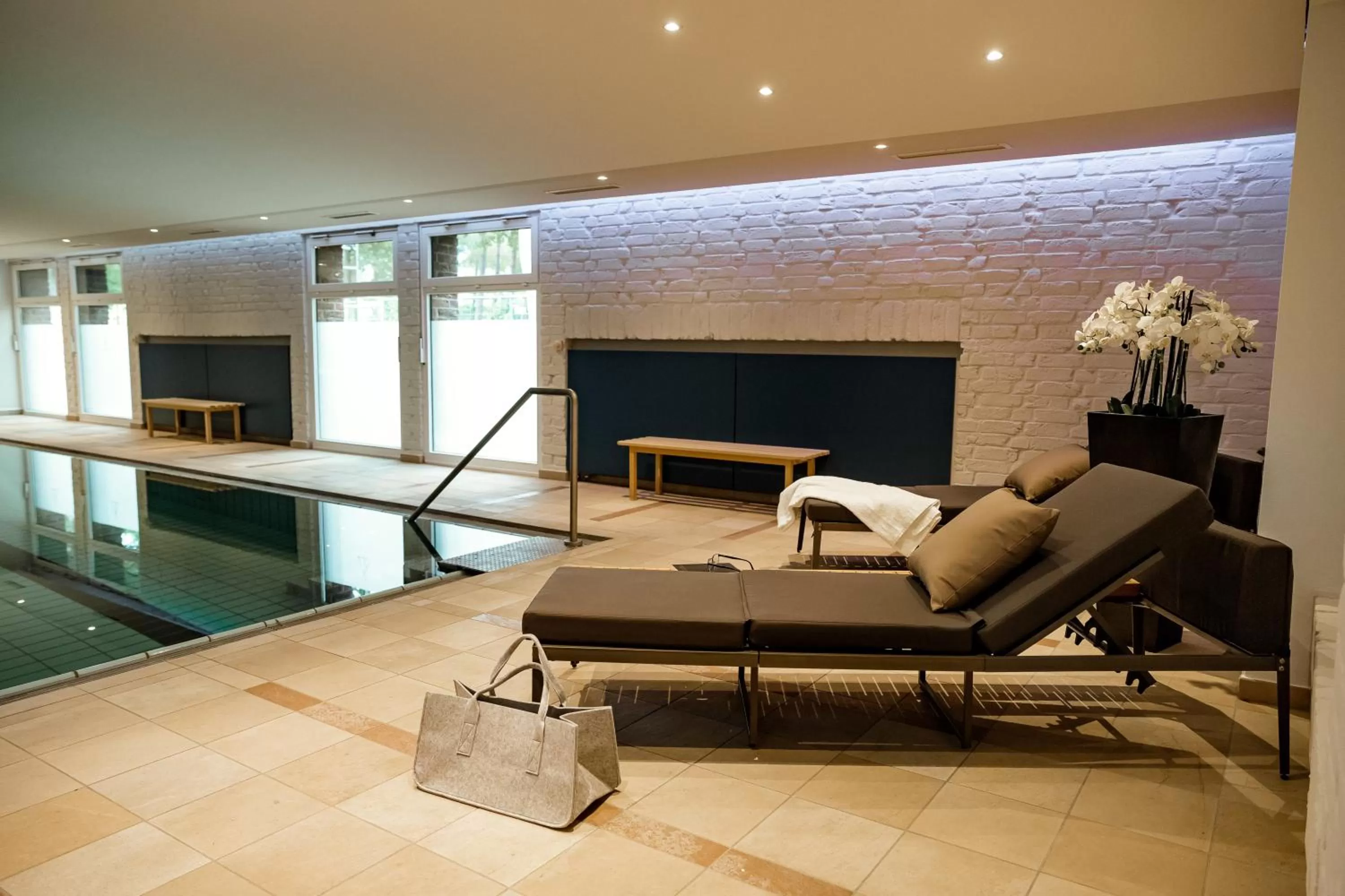 Swimming pool in Seehotel am Tankumsee