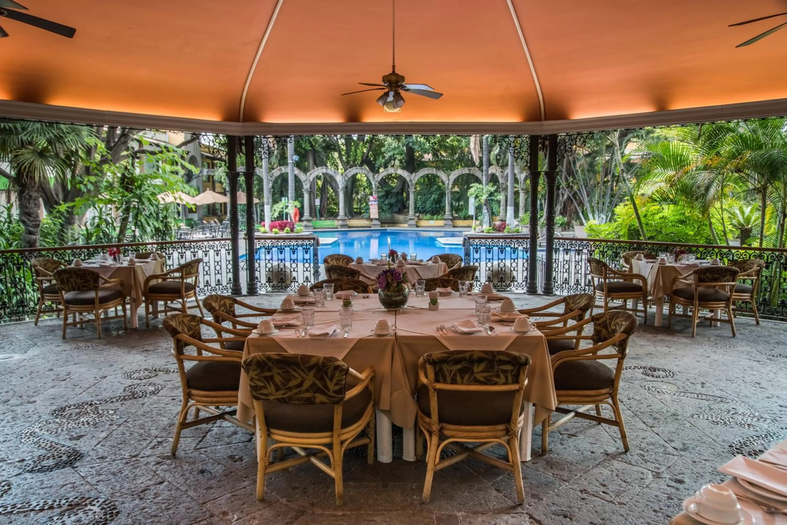 Breakfast in Holiday Inn Guadalajara Expo Plaza del Sol by IHG