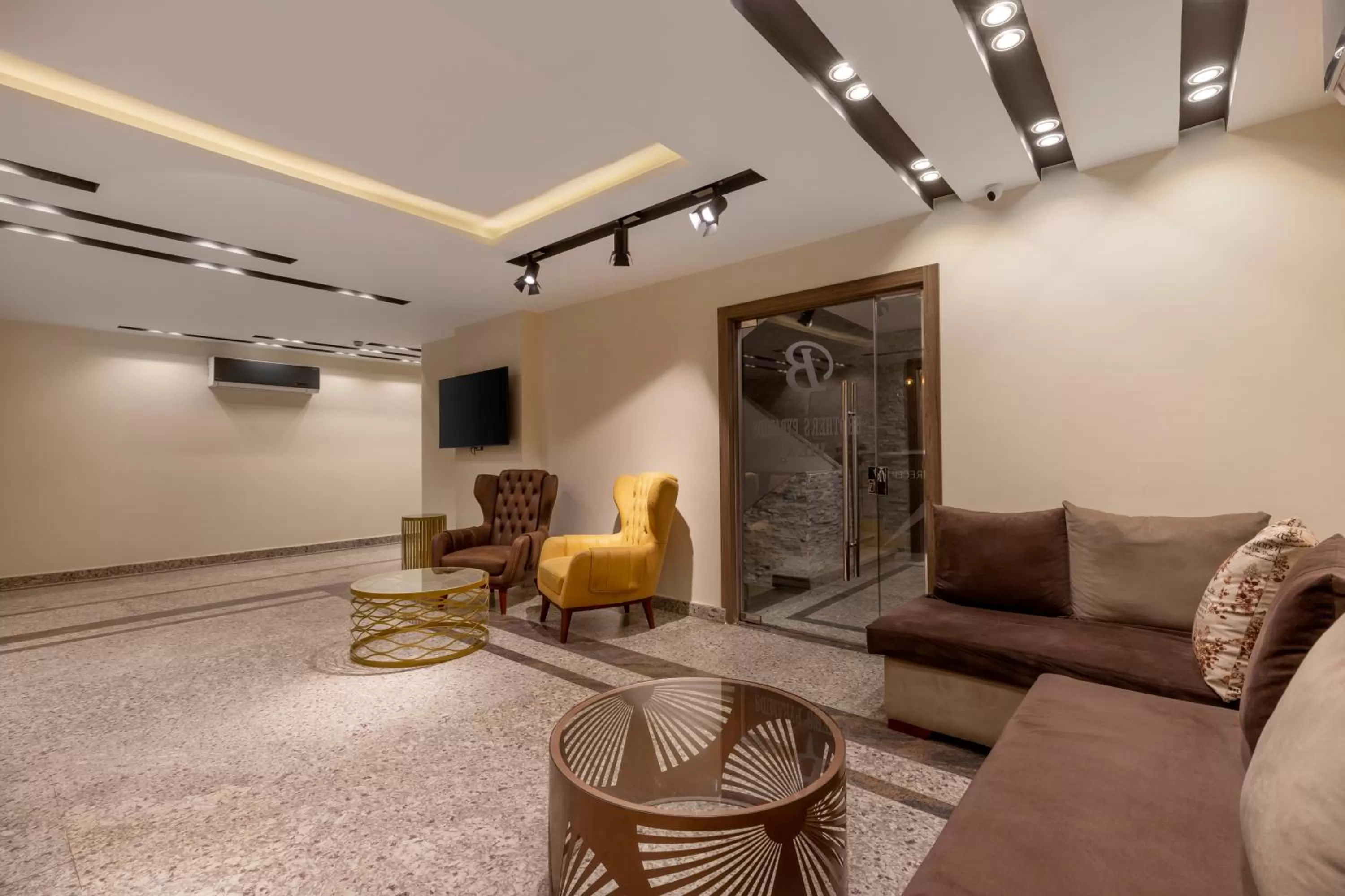 Lobby or reception, Seating Area in Brothers Pyramids View Hotel