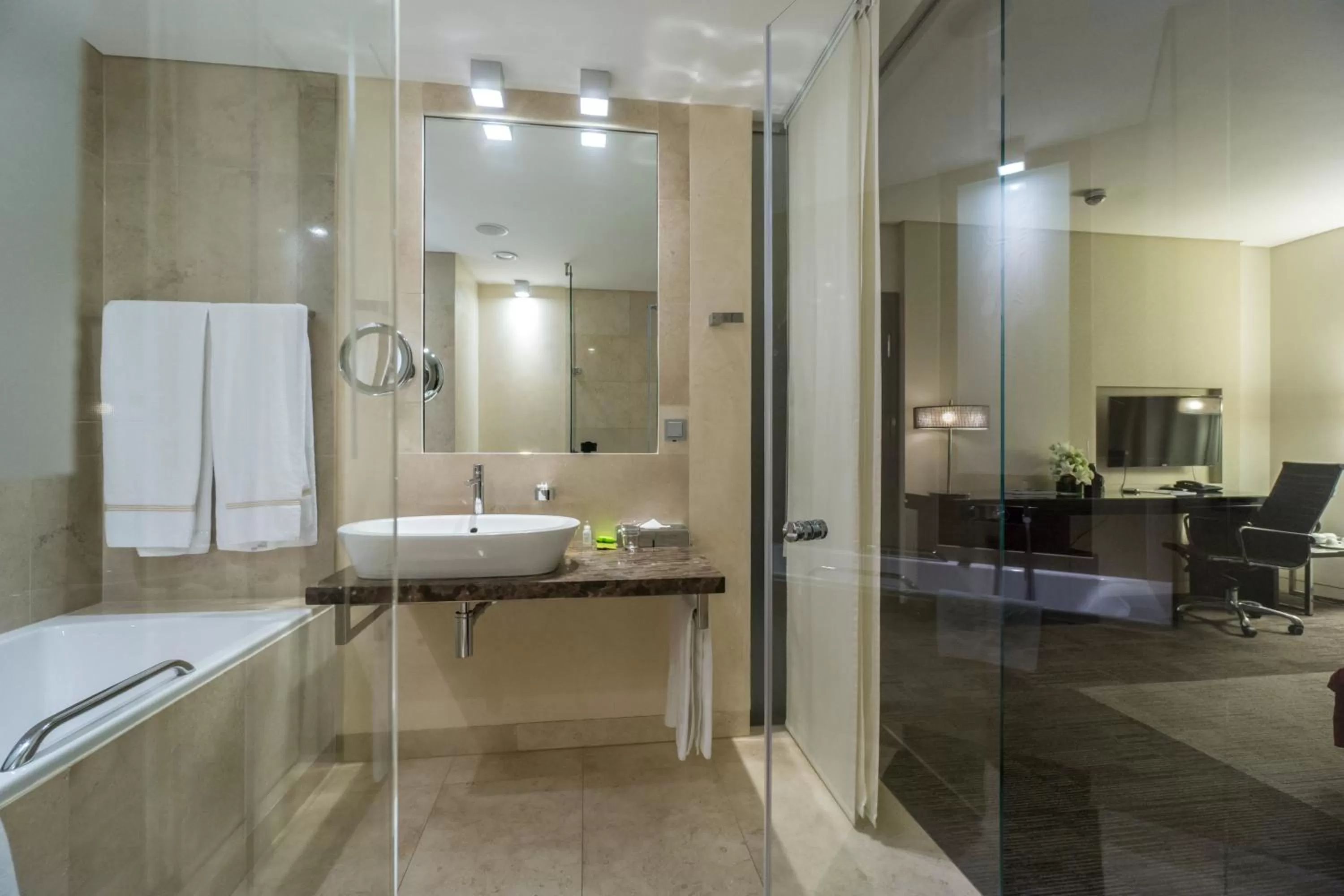 Bathroom in Andersia Hotel & Spa Poznan, a member of Radisson Individuals