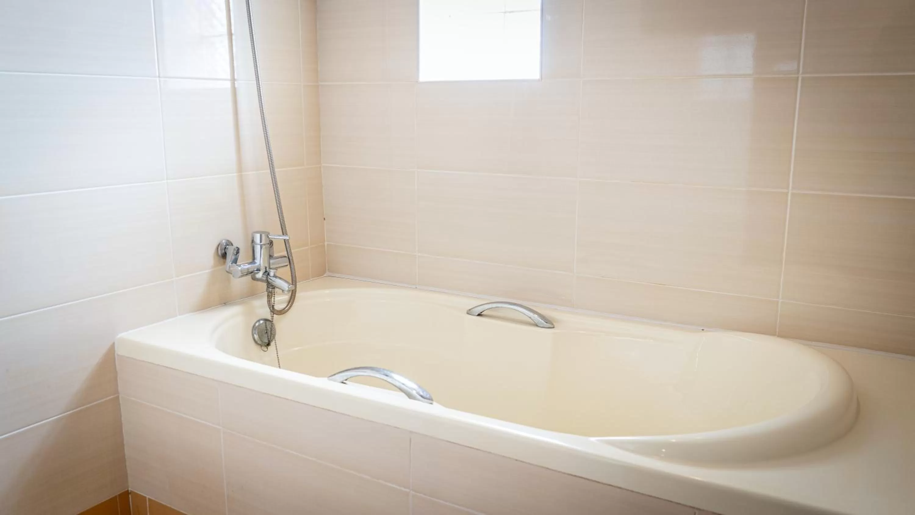 DEN HOTEL TOTONOU SIEM REAP