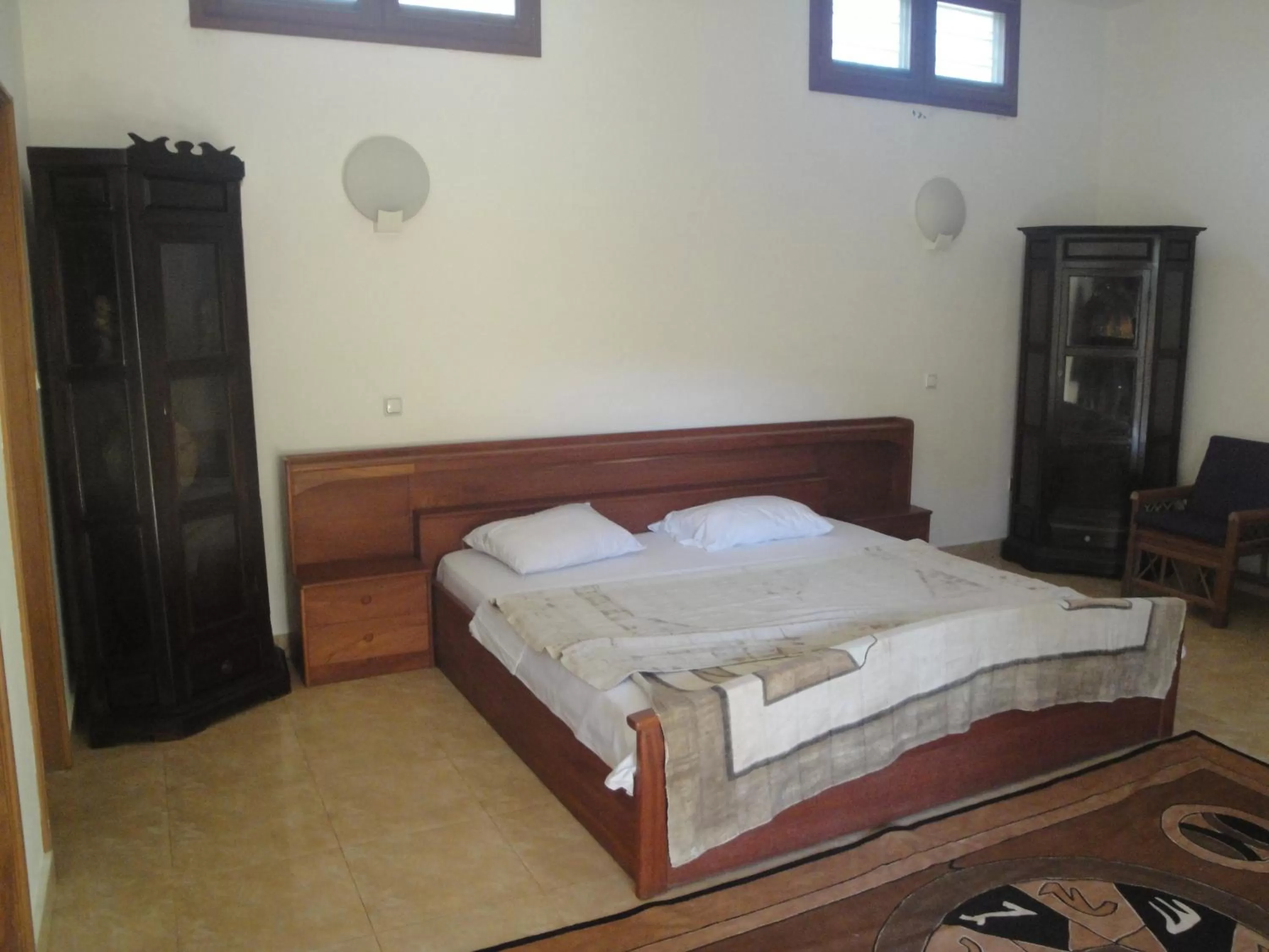 Photo of the whole room, Bed in Ramaya Auberge Espagnole