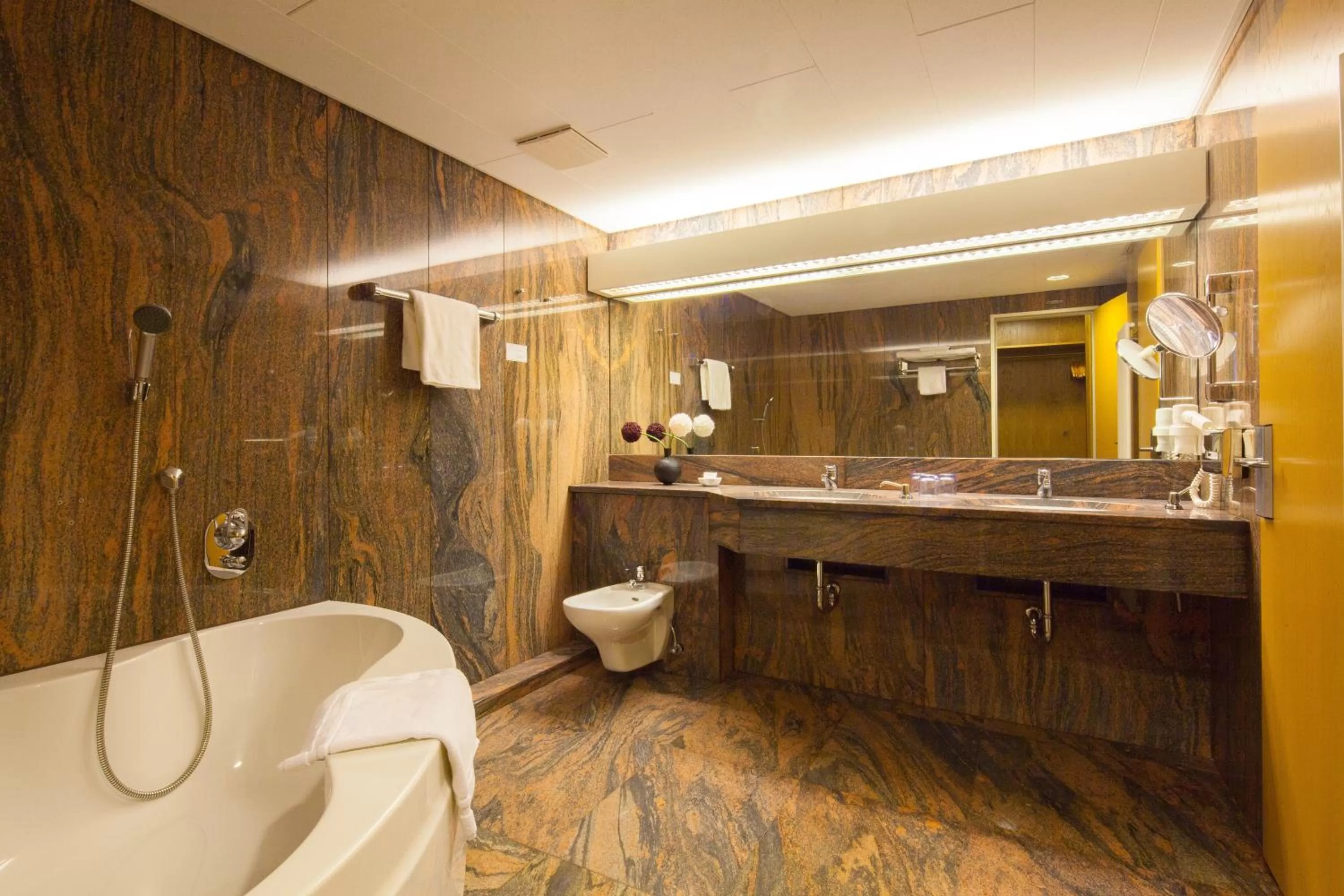 Bathroom in Hotel Heidehof garni