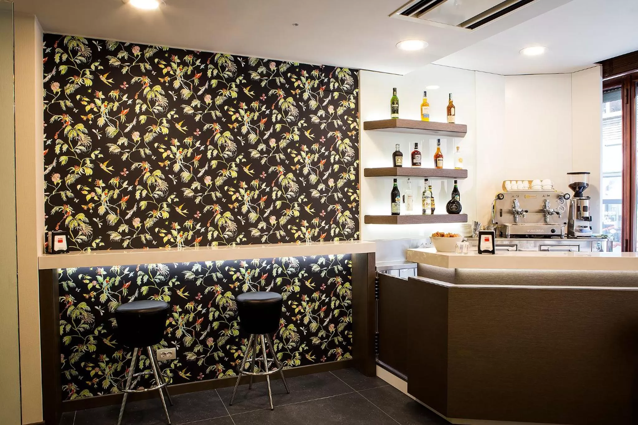 Lounge or bar in Grande Albergo Roma