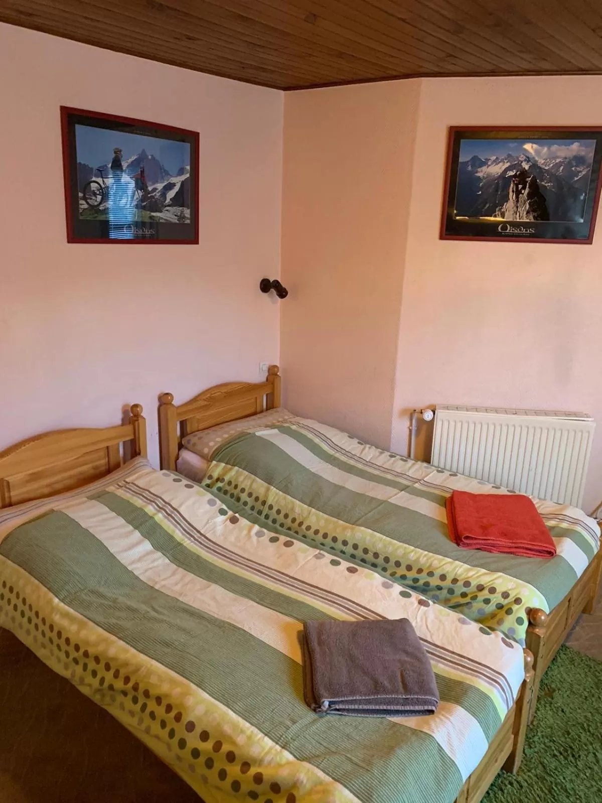 Twin Room - single occupancy in Doume's Lodge