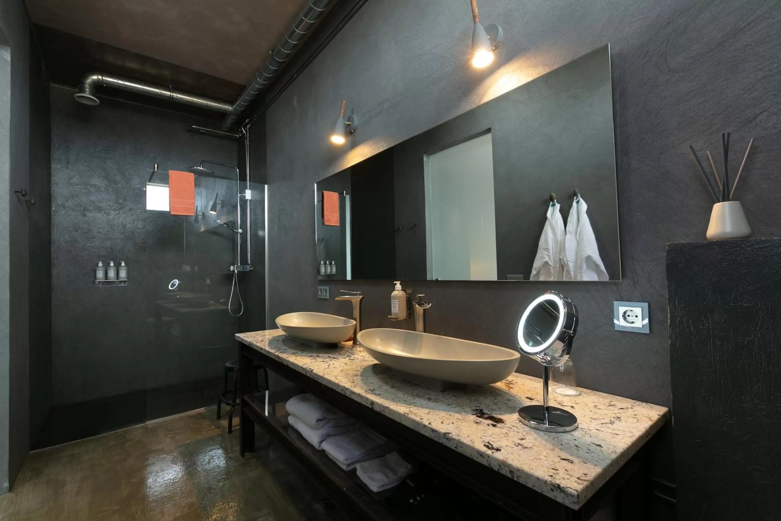 Bathroom in 360 Hotel & Thermal Baths