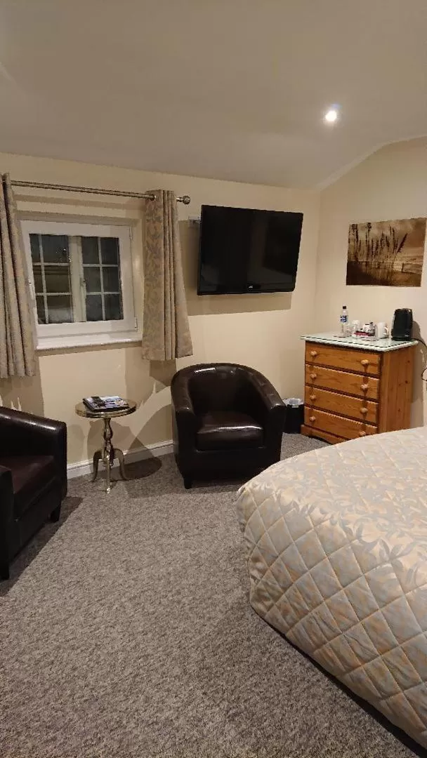 Bed in Grove House Hotel