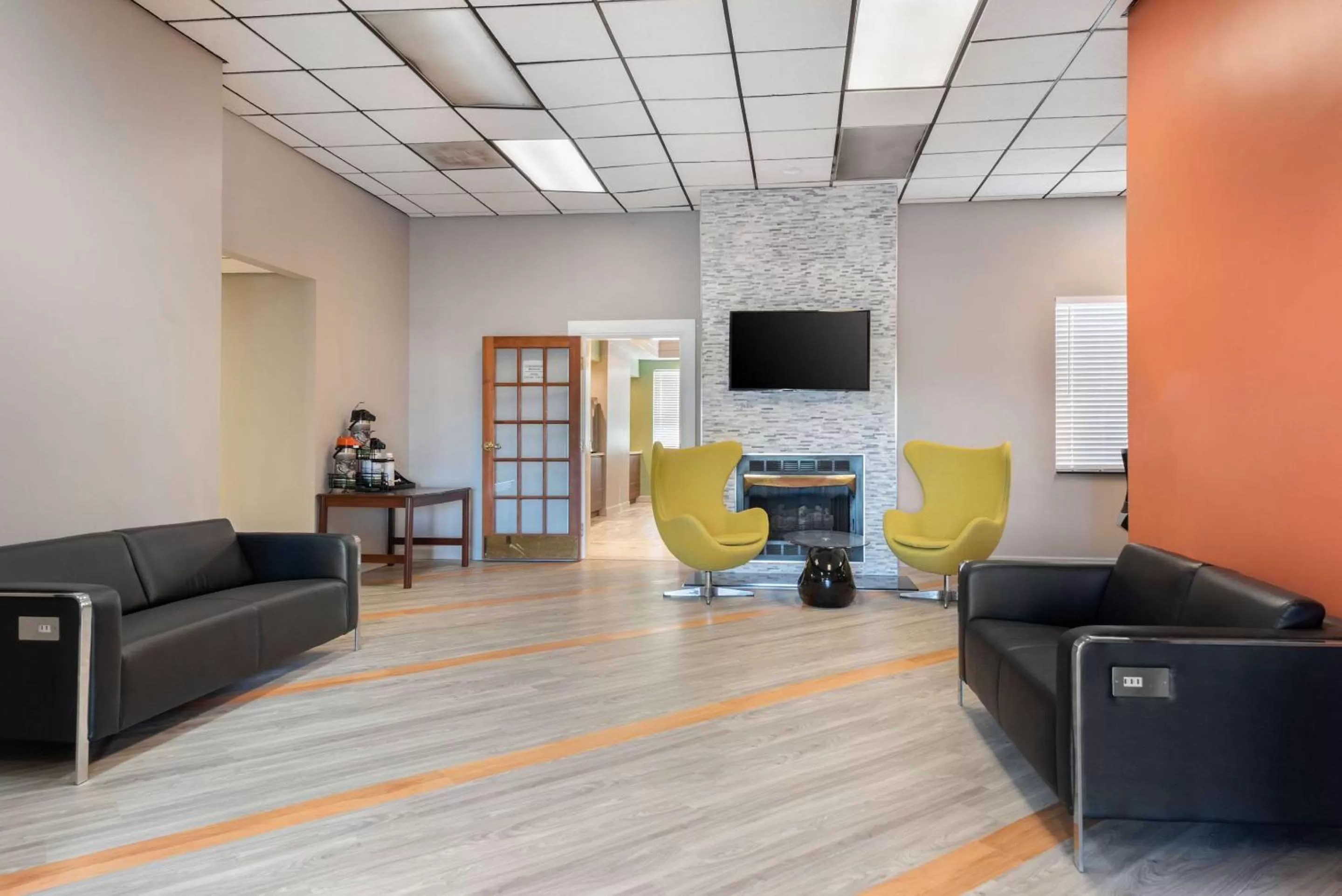 Lobby or reception in Quality Inn Fairborn near Wright Patterson AFB