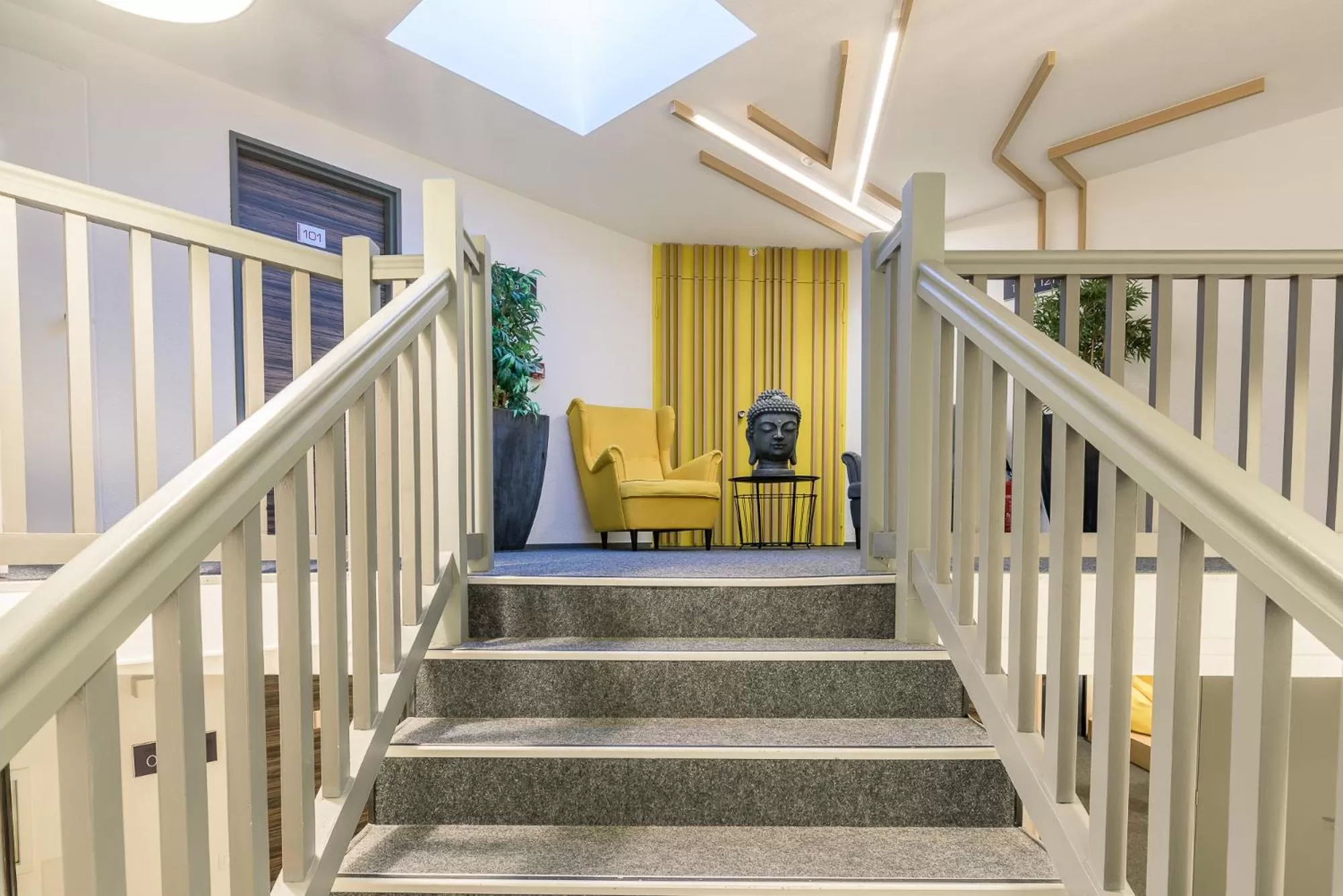 Lobby or reception in FastHôtel Biarritz Bidart Côte-Basque - Un hôtel FH Collection