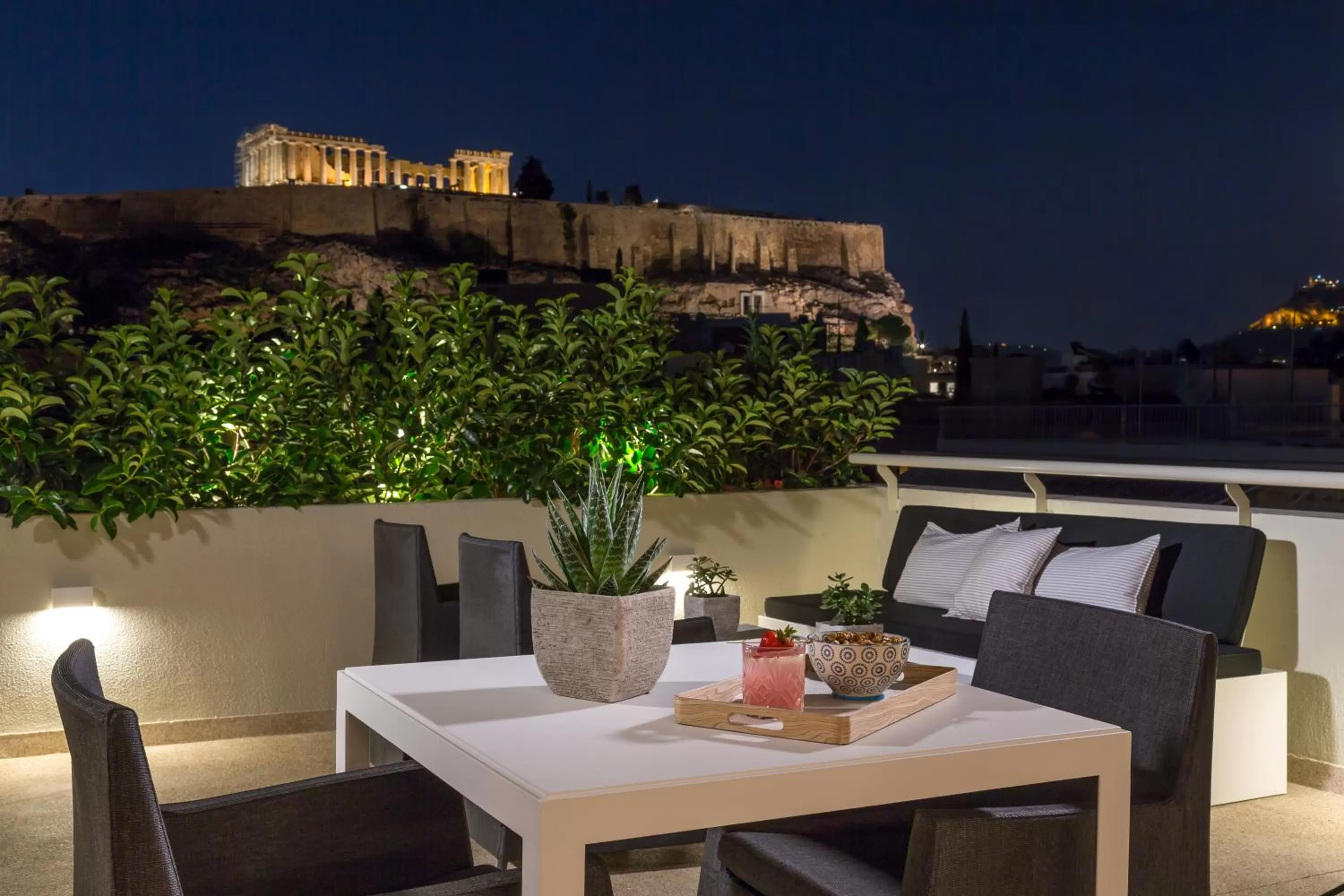 Summer in Divani Palace Acropolis