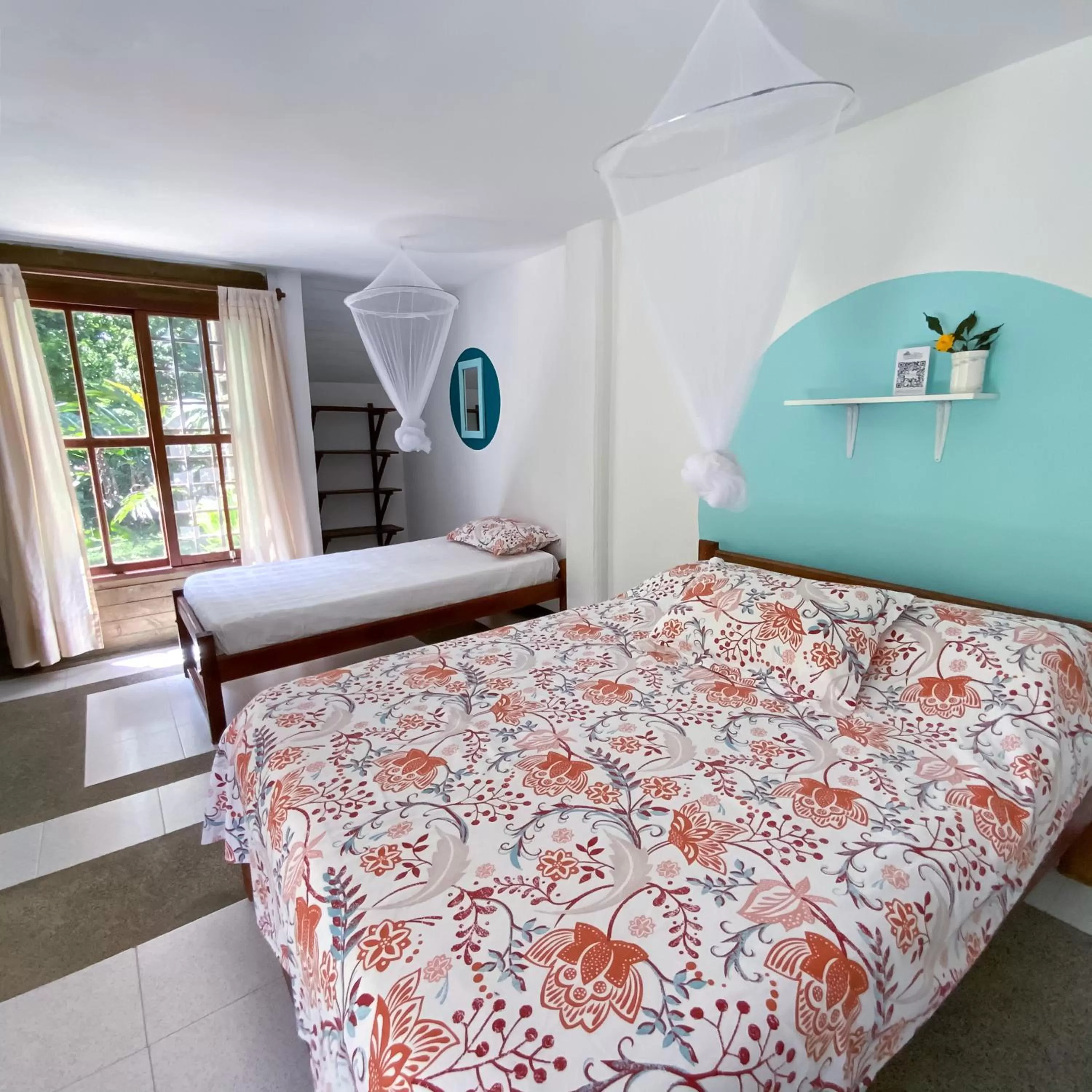 Bed in Los Robles Capurgana