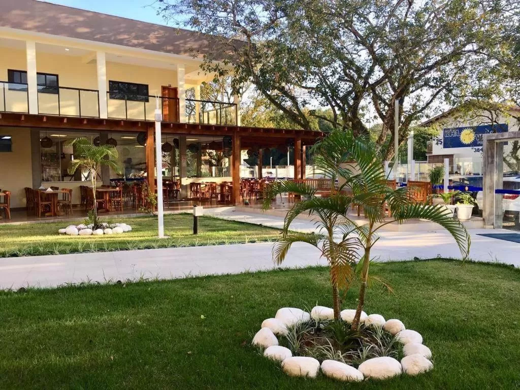 Garden, Property Building in Pousada Ilha Vitoria