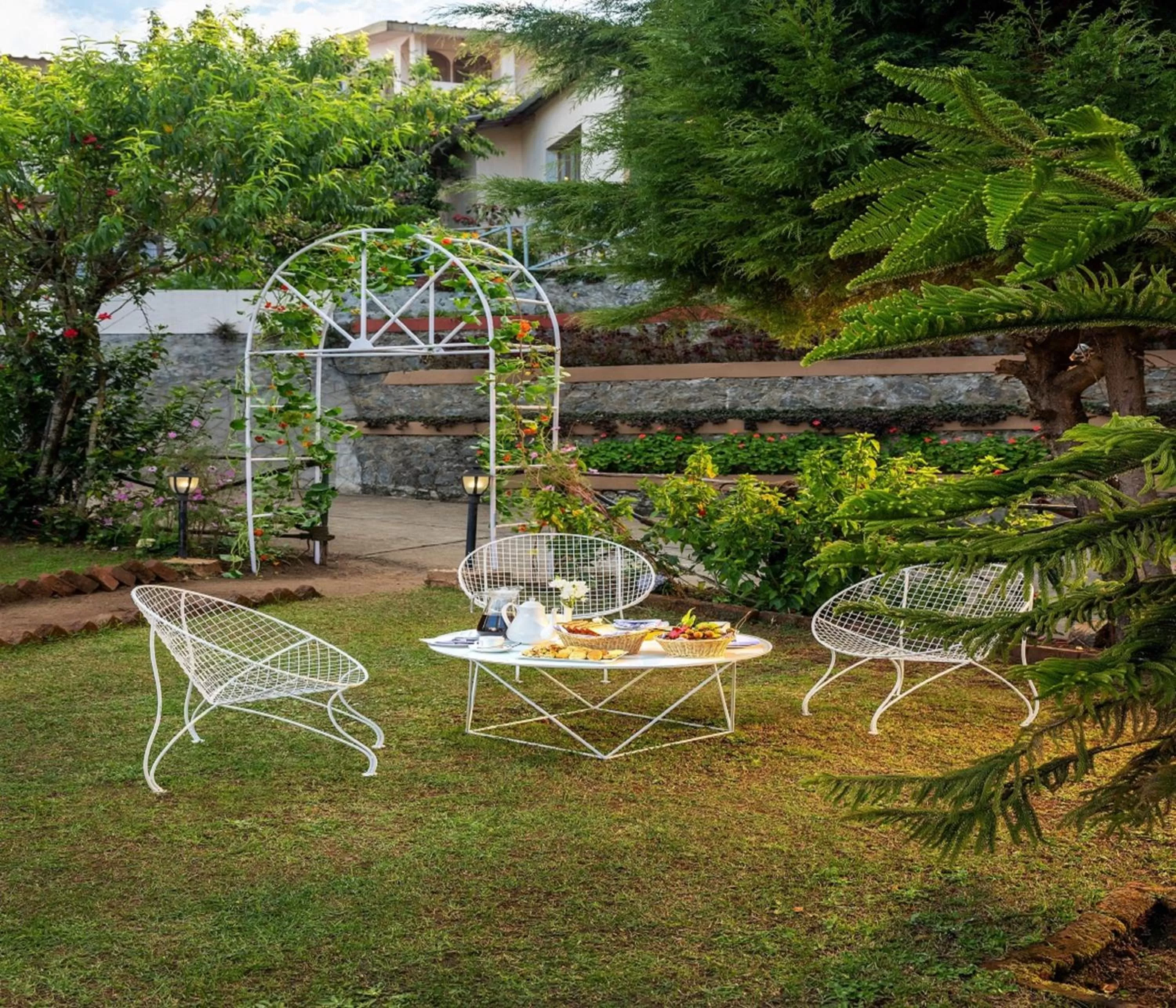 Garden view in Mango Hill Kodai