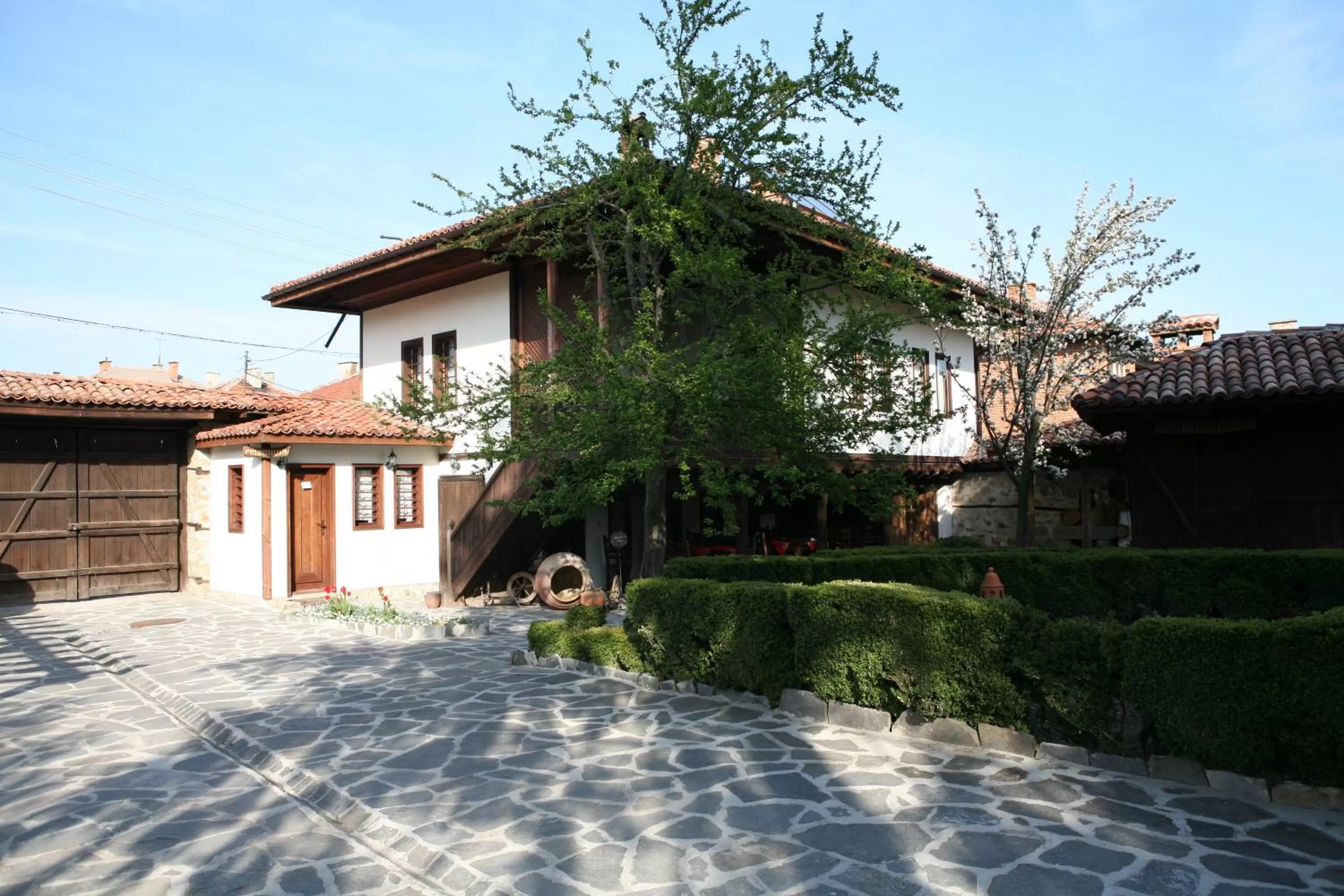Facade/entrance, Property Building in Djudjeva Kyshta Hotel