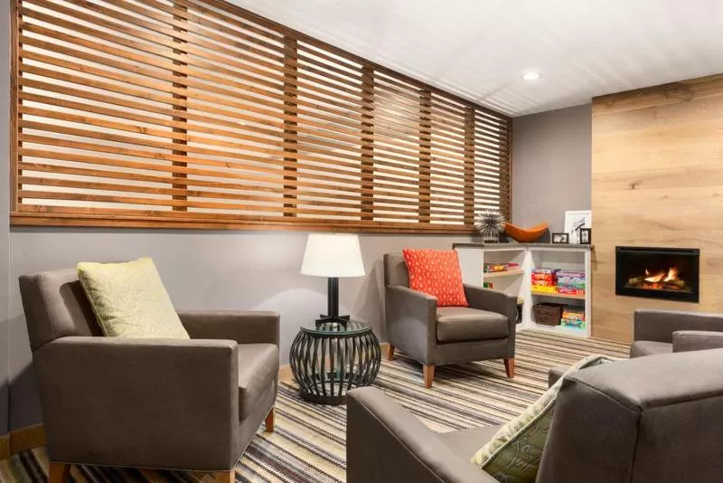 Country Inn & Suites by Radisson, Baxter, MN