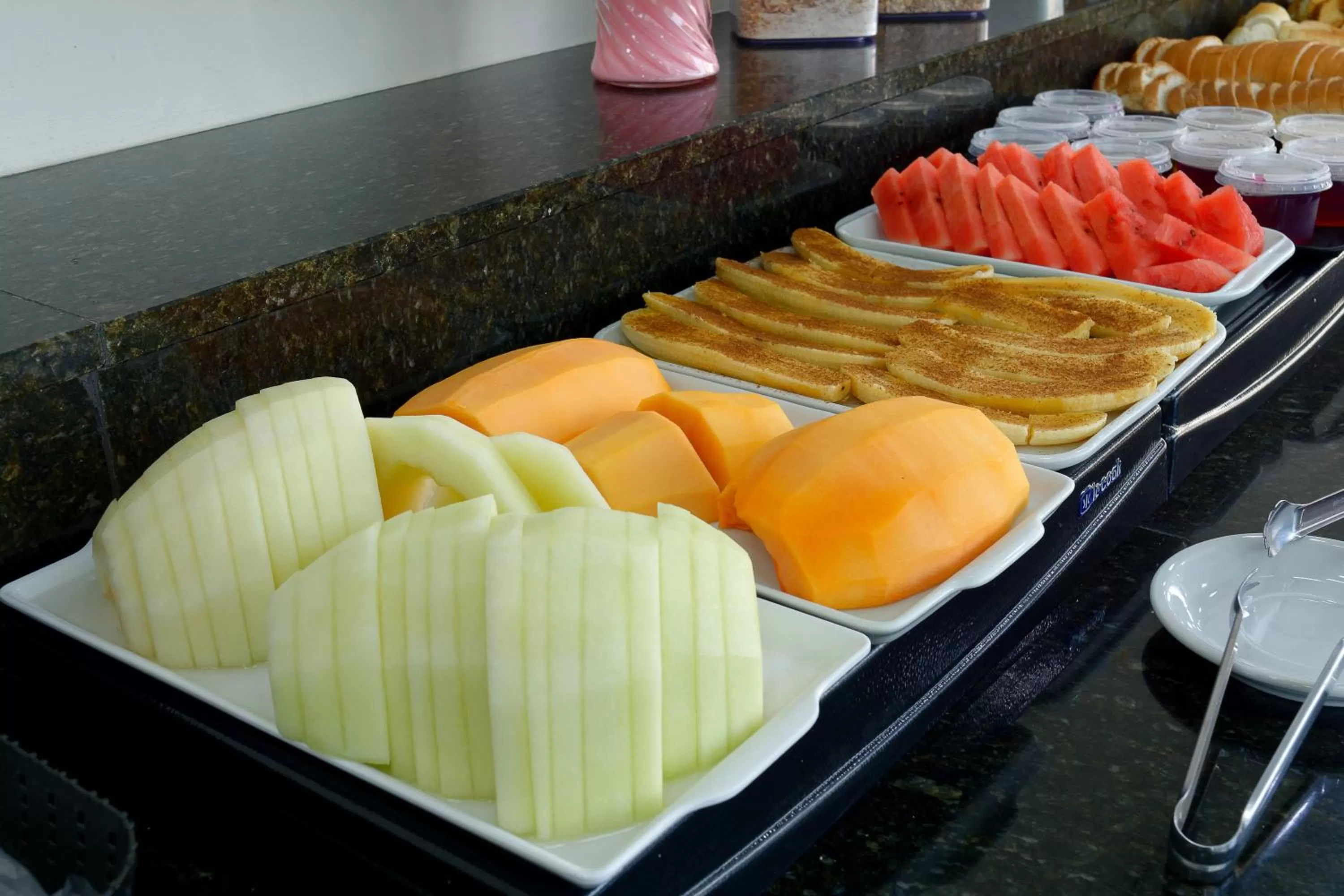 Buffet breakfast in Fênix Hotel Bom Retiro