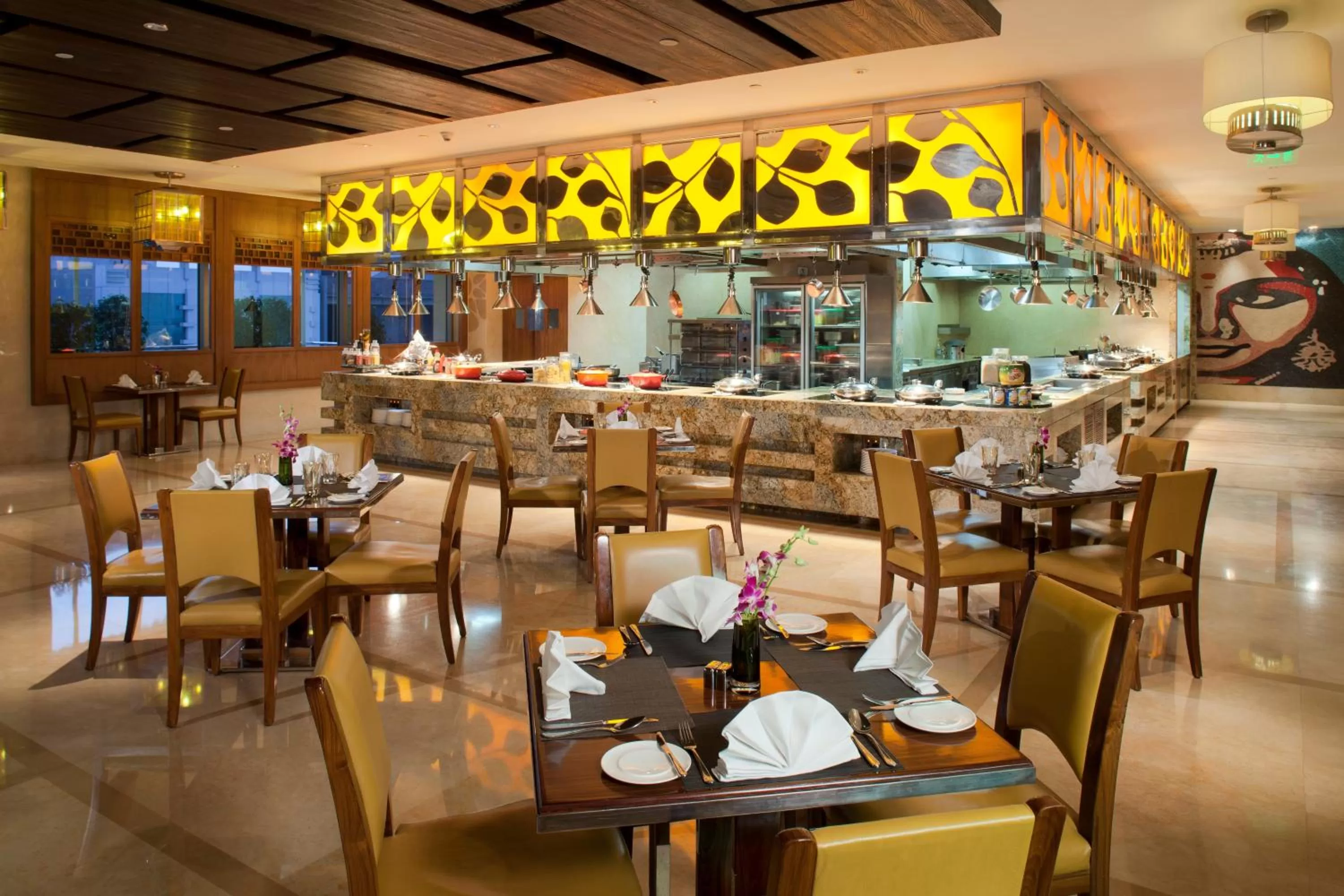 Restaurant/places to eat in Crowne Plaza New Delhi Okhla by IHG