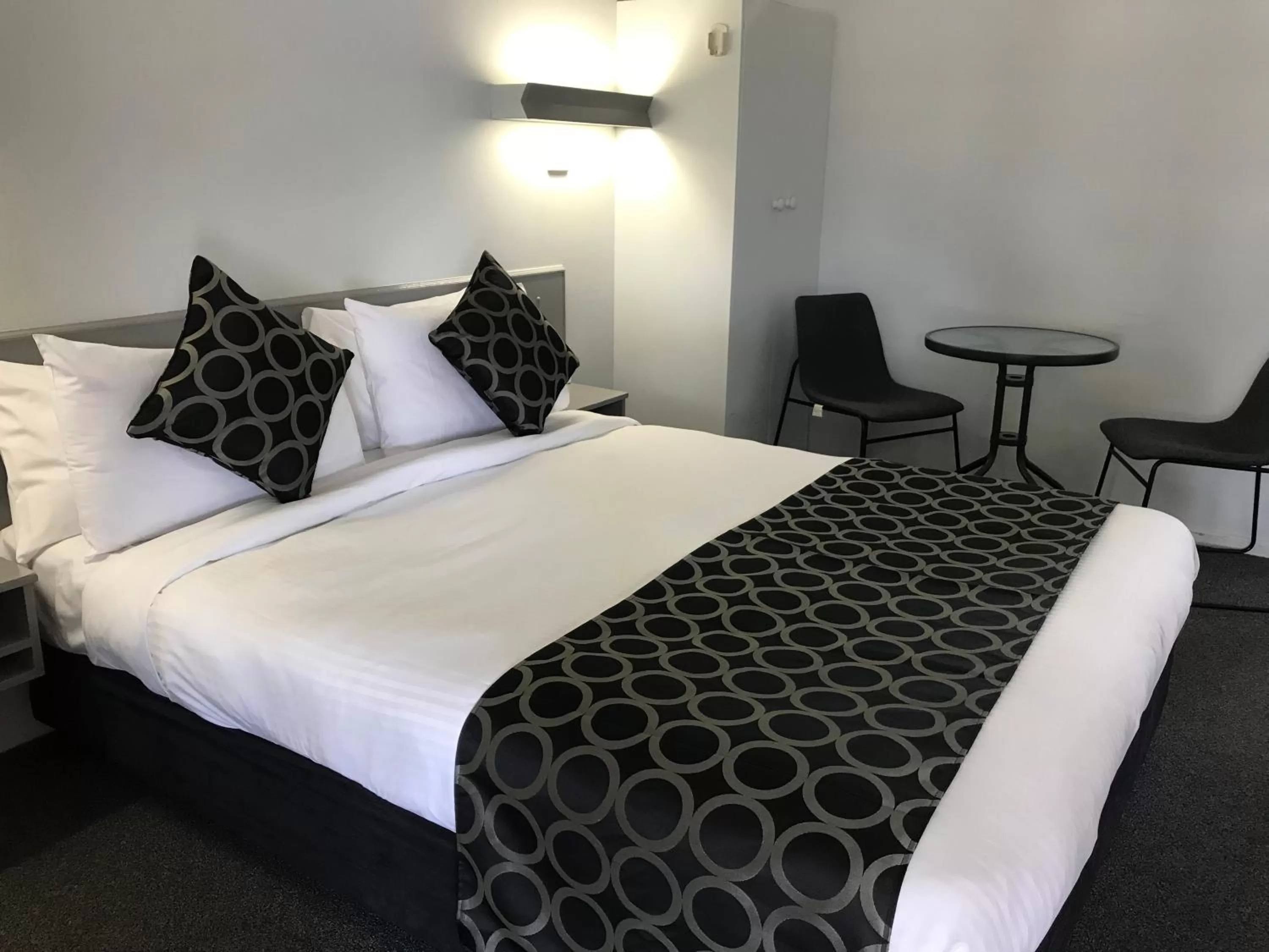 Bed in Coffs Shearwater Motel