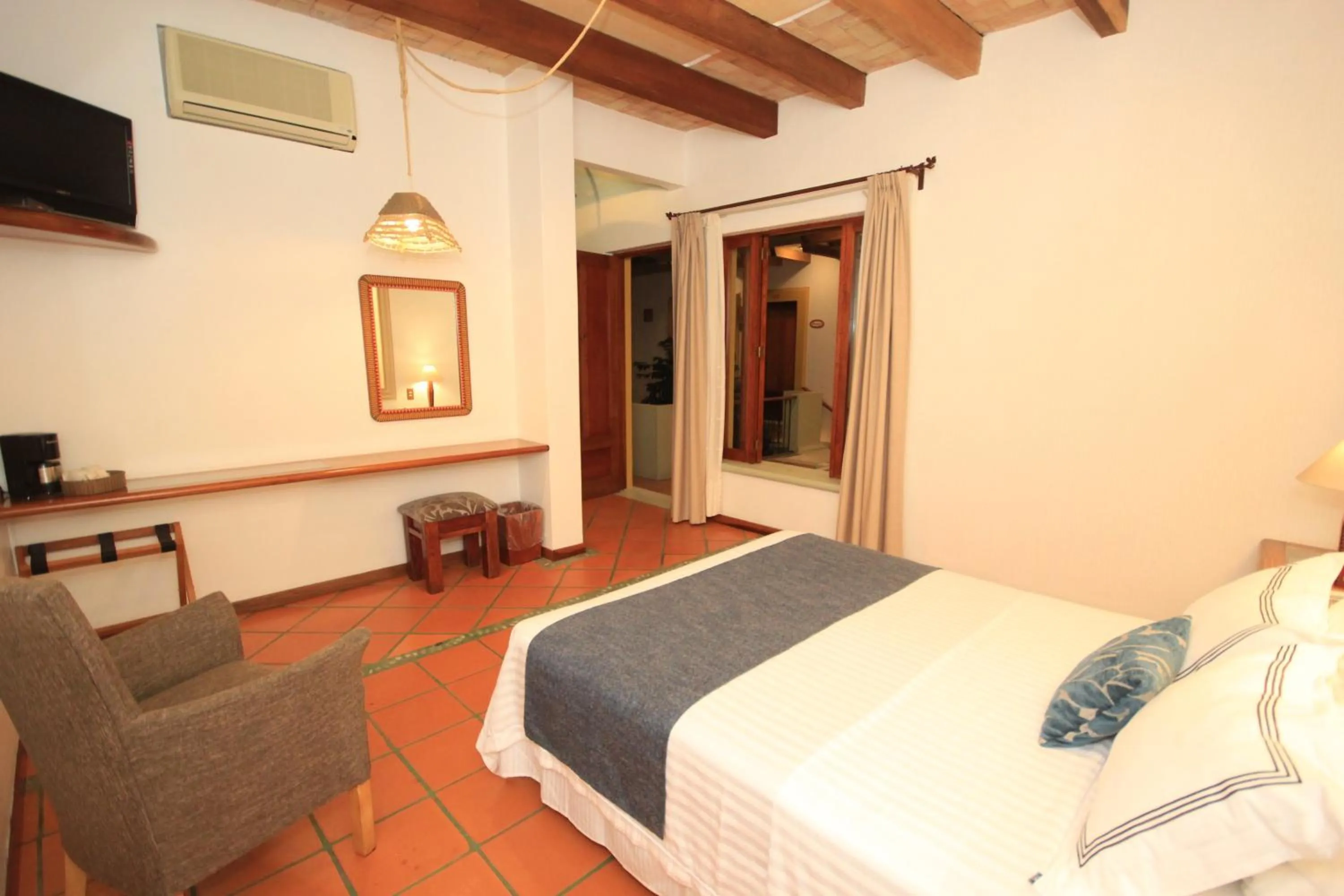 Photo of the whole room, Bed in Hotel Casa Vertiz