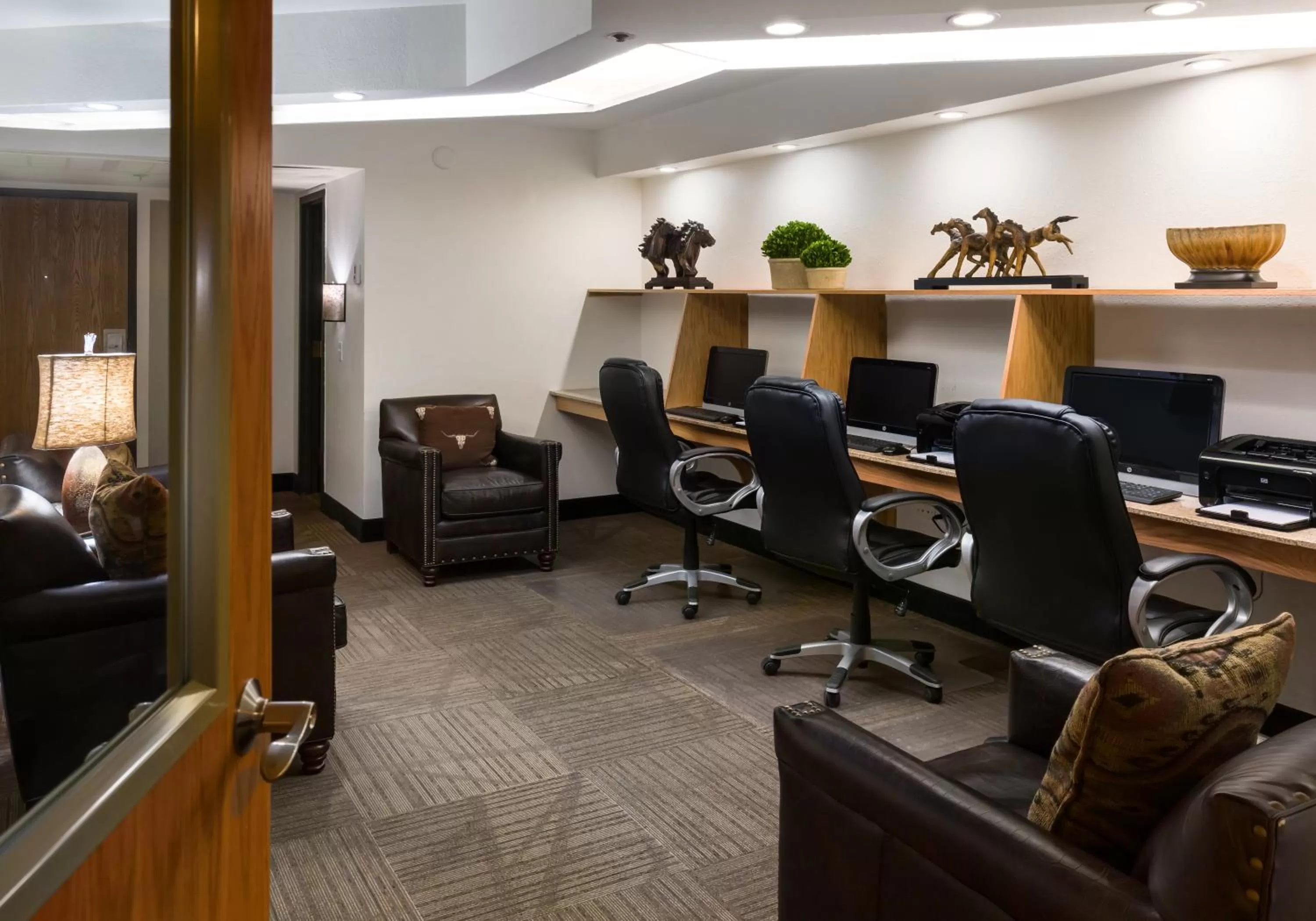 Business facilities in Ramkota Hotel - Casper