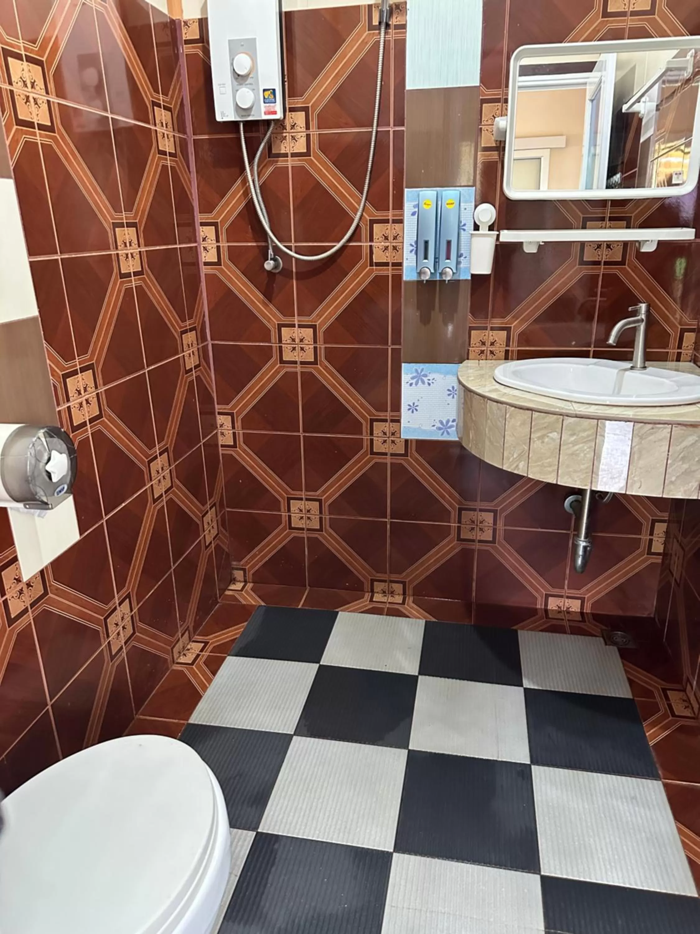 Shower, Bathroom in Fine Times Resort