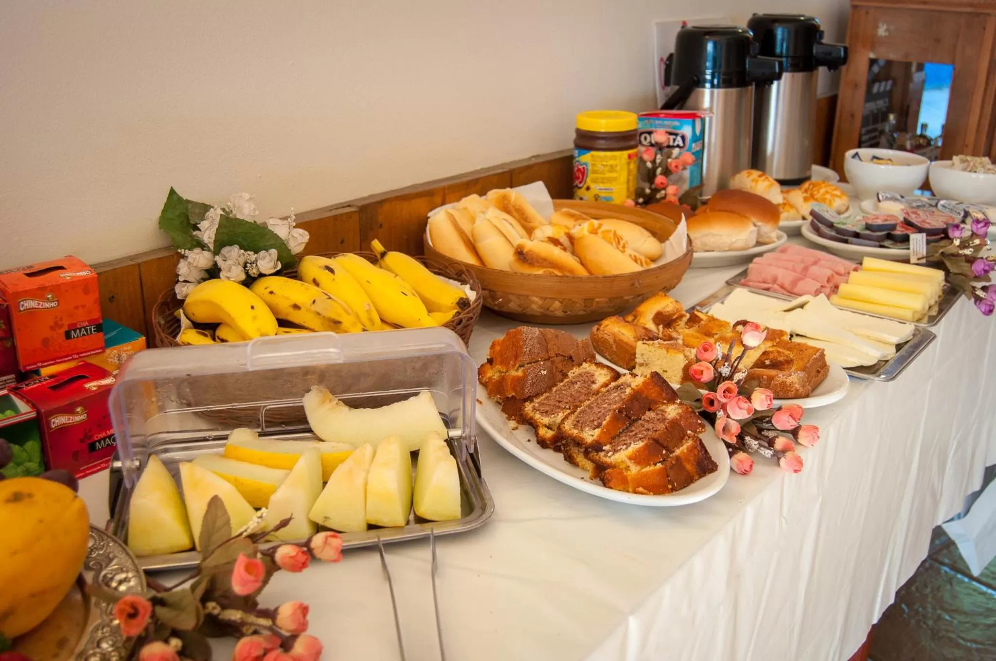 Breakfast in Refron du Mar Pousada Paraty
