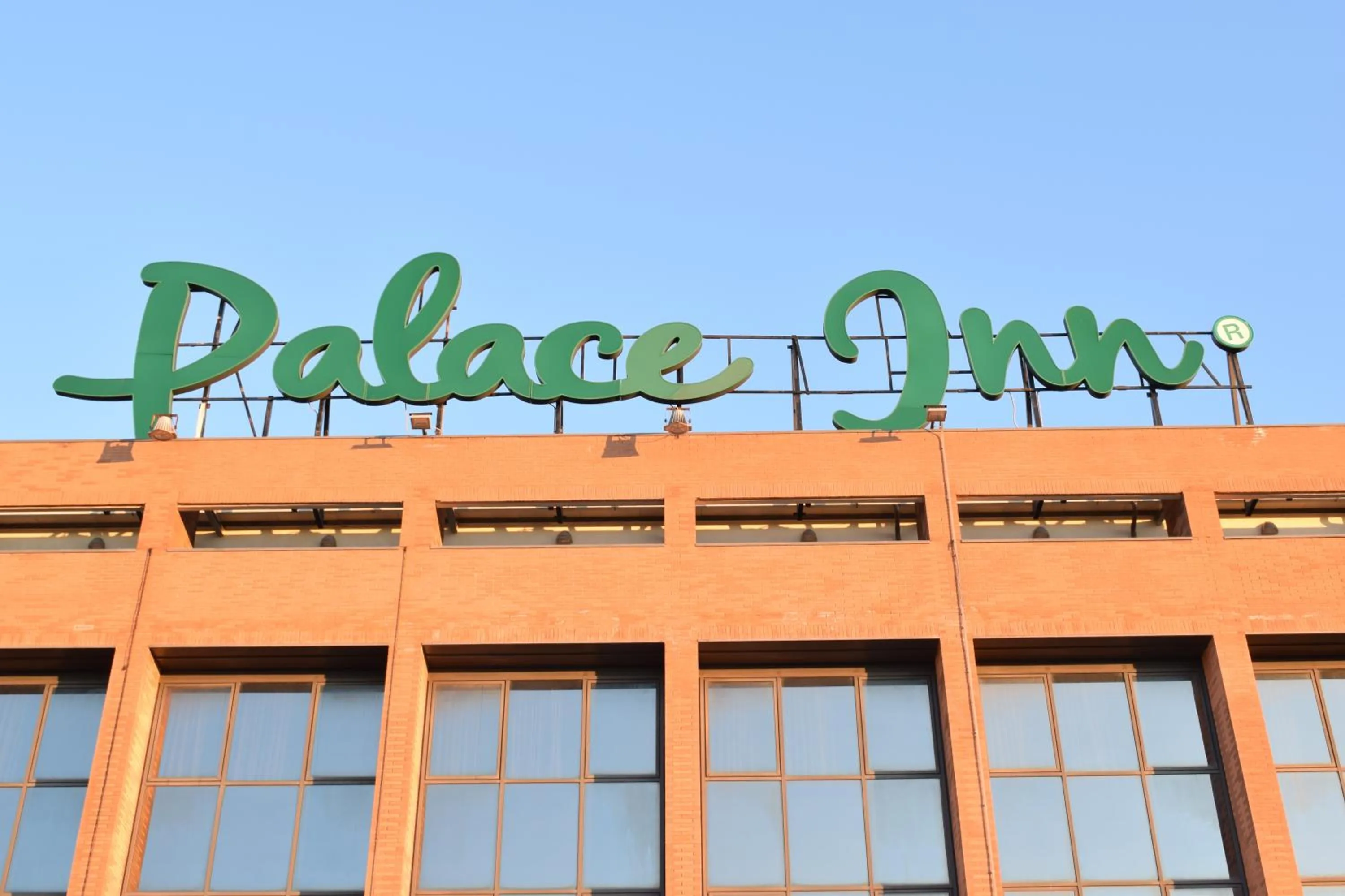 Property building in Palace Inn Rome Fiano