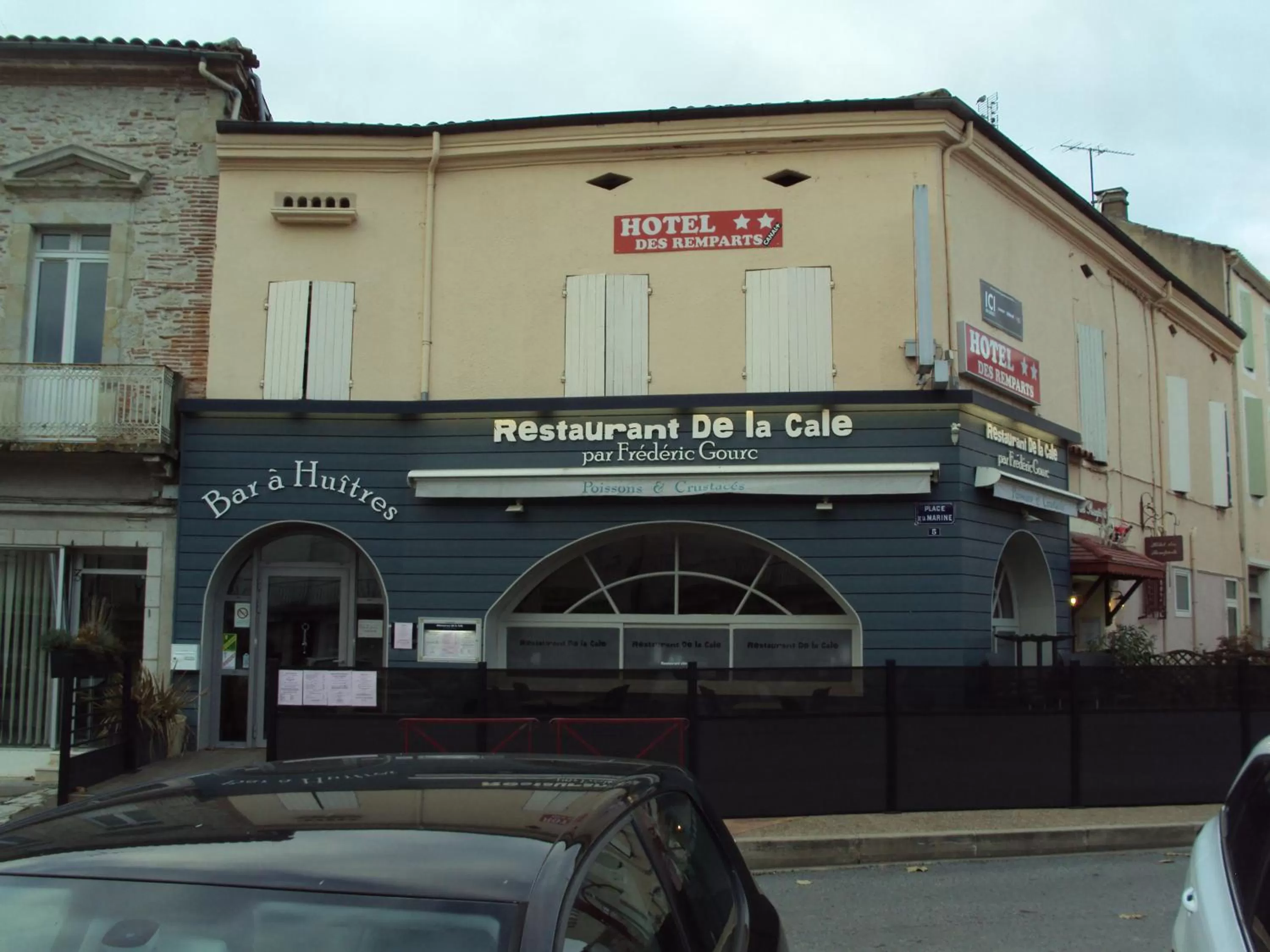 Restaurant/places to eat in Hotel des Remparts