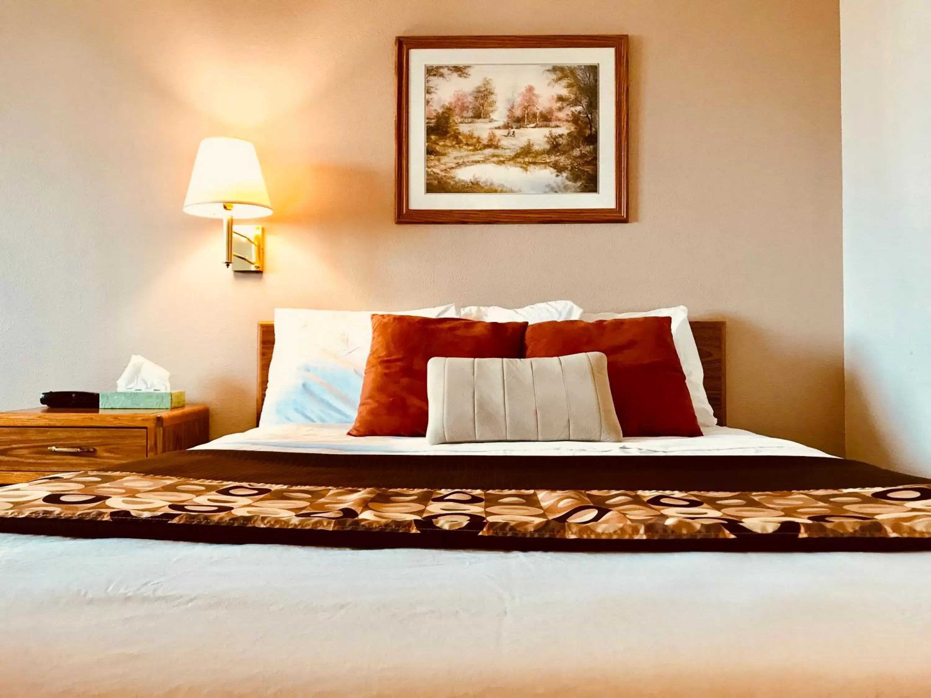 Queen Suite in STAY INN Burlington Queen Suite in STAY INN Burlington