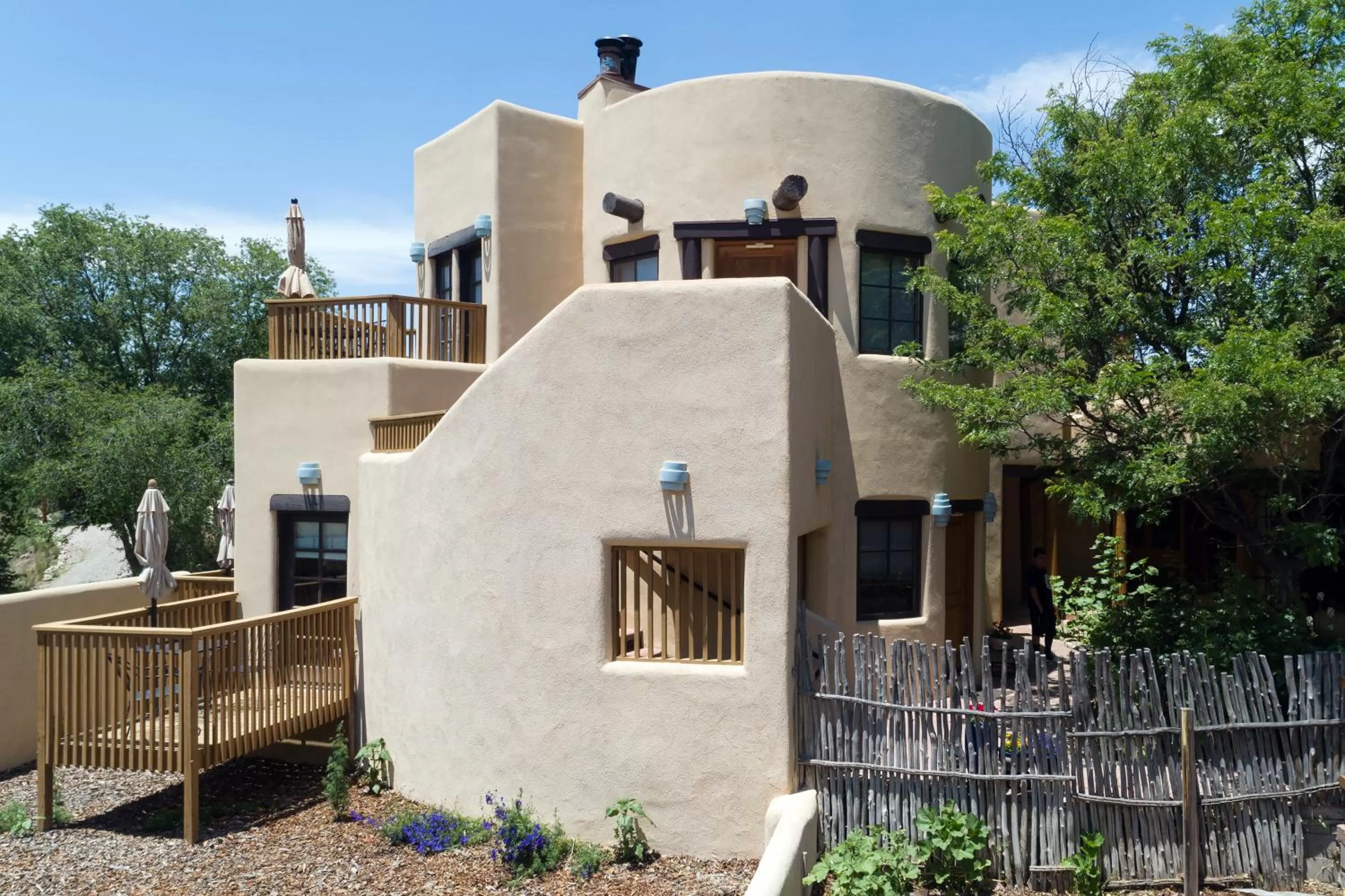 Property building in Inn on La Loma Plaza