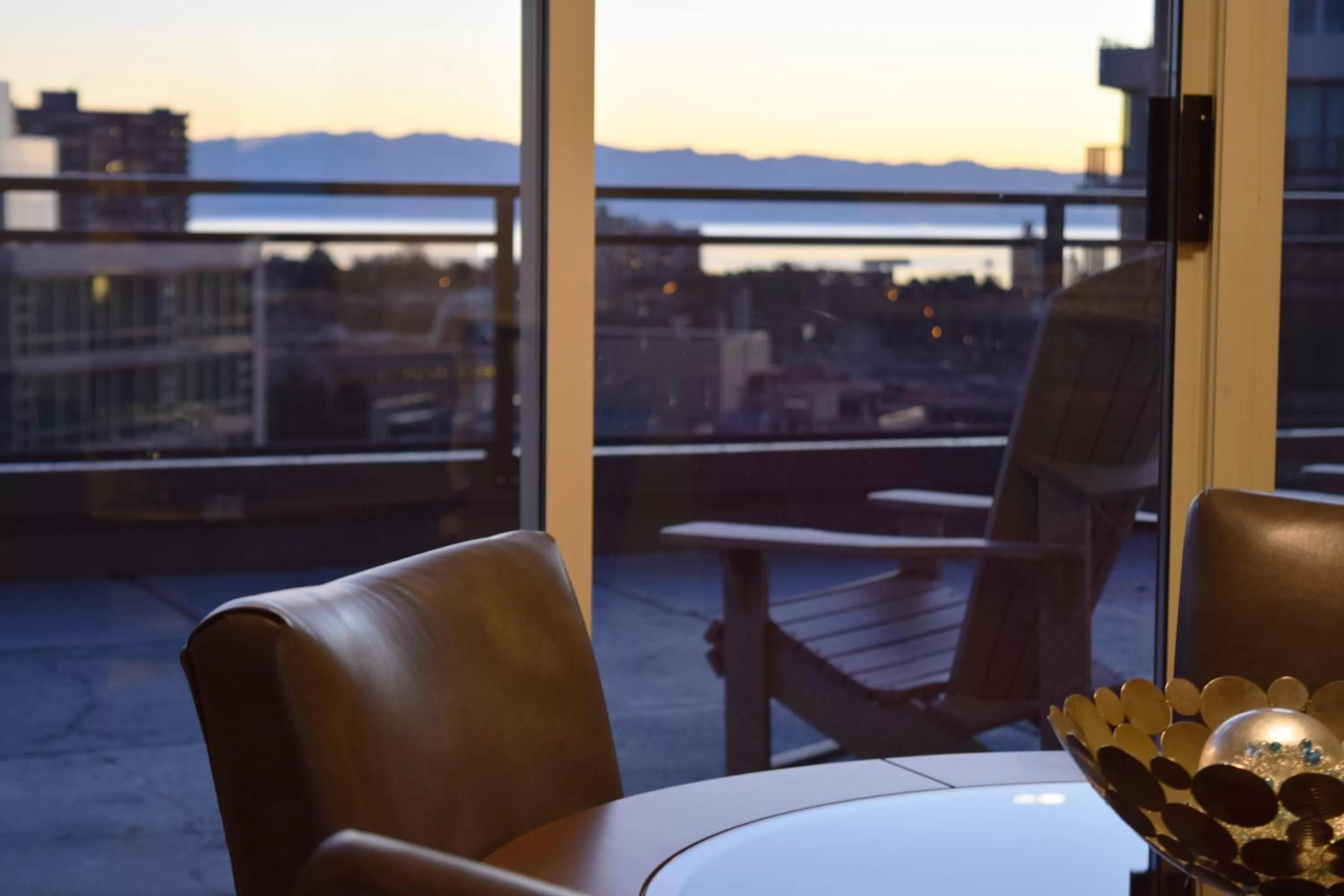 Patio in Chateau Victoria Hotel & Suites