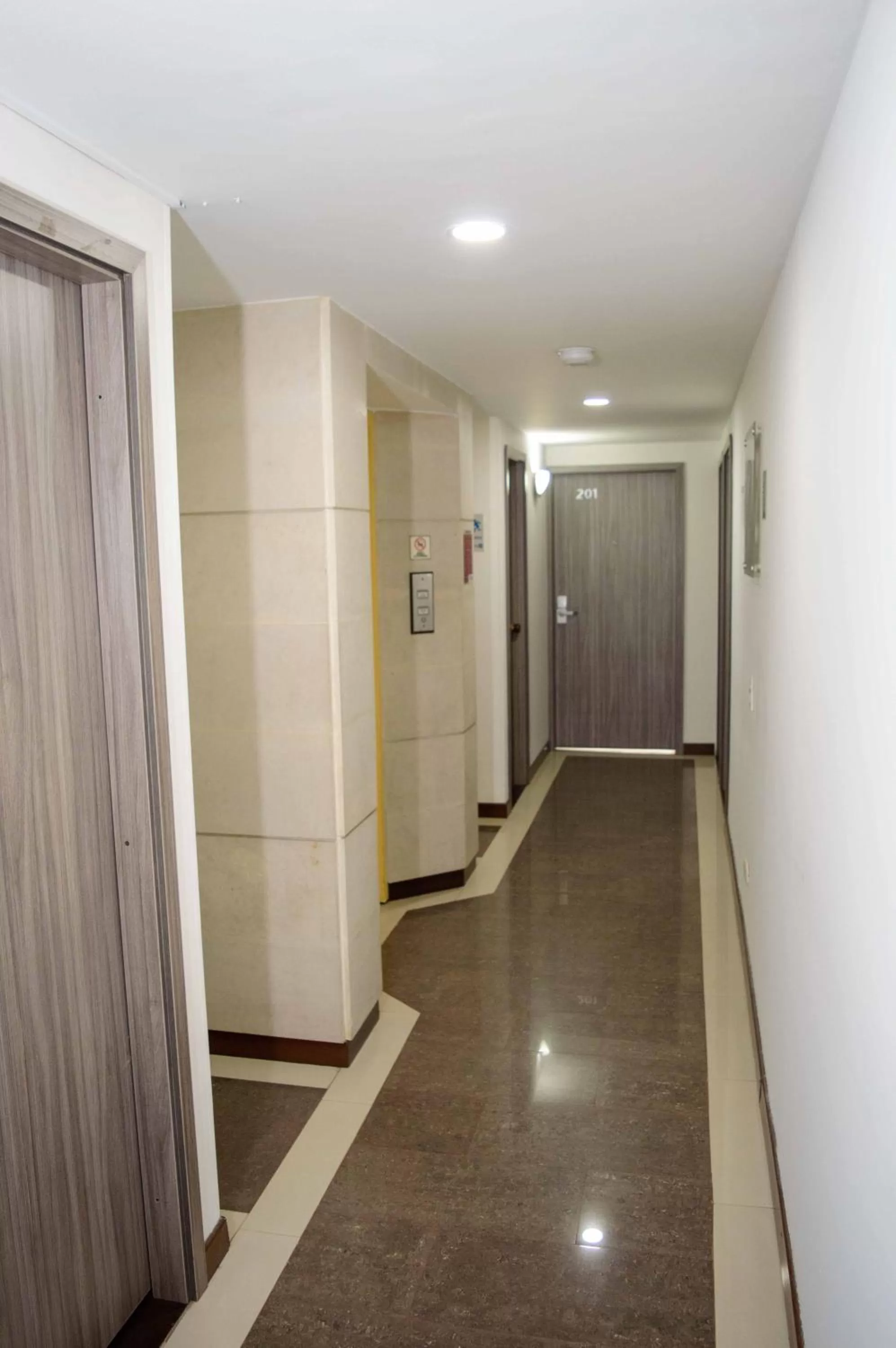 Property building in Hotel Confort 80 Zona Rosa By Hoteles Confort80