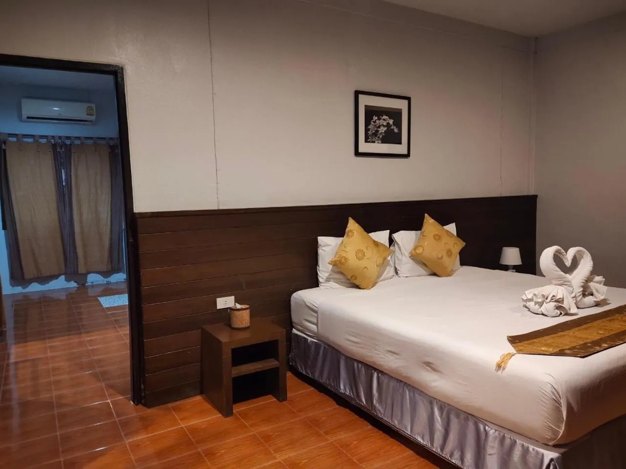 Bed in Lanta Nice Beach Resort - SHA Extra Plus