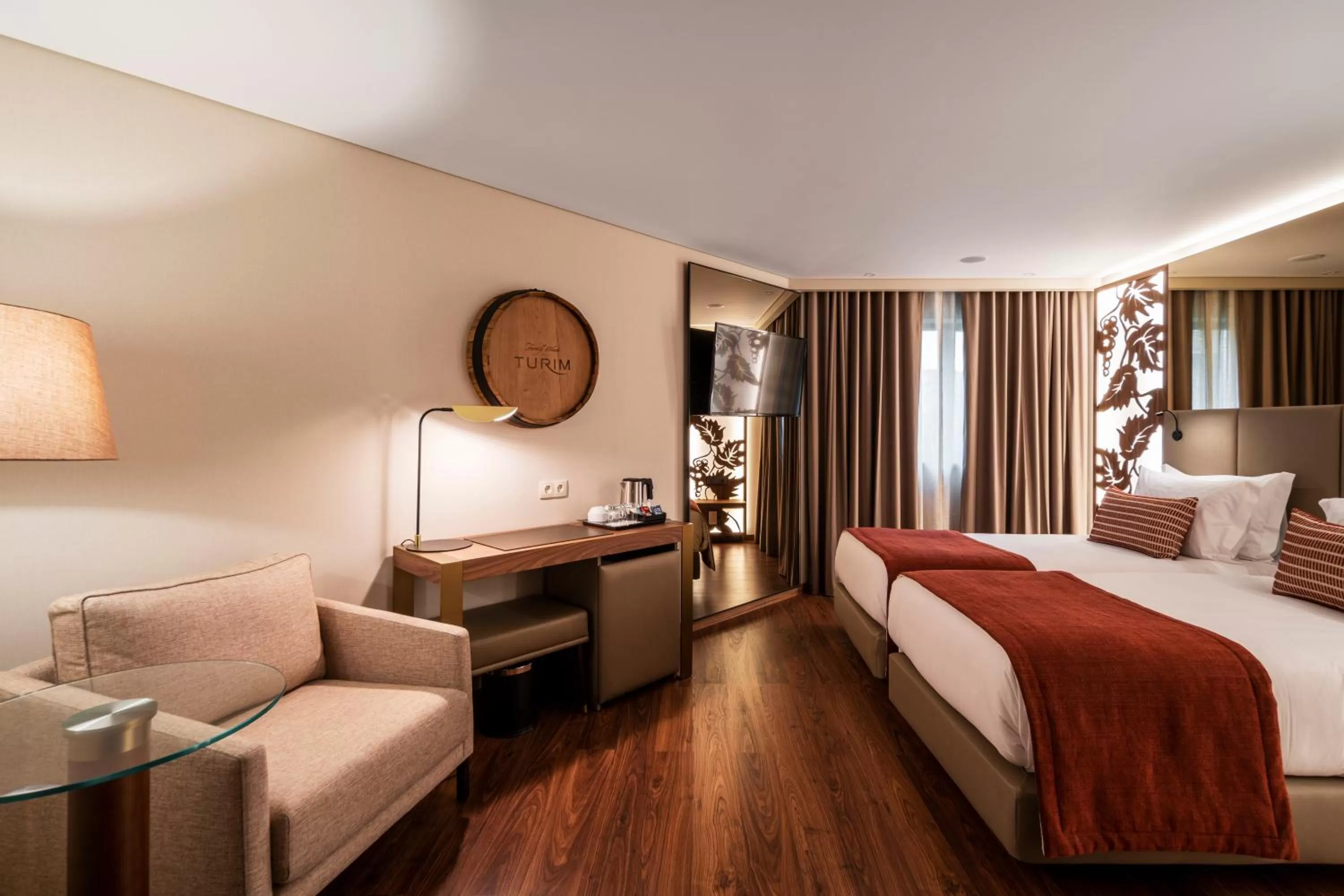 Bedroom, Bed in TURIM Oporto Hotel