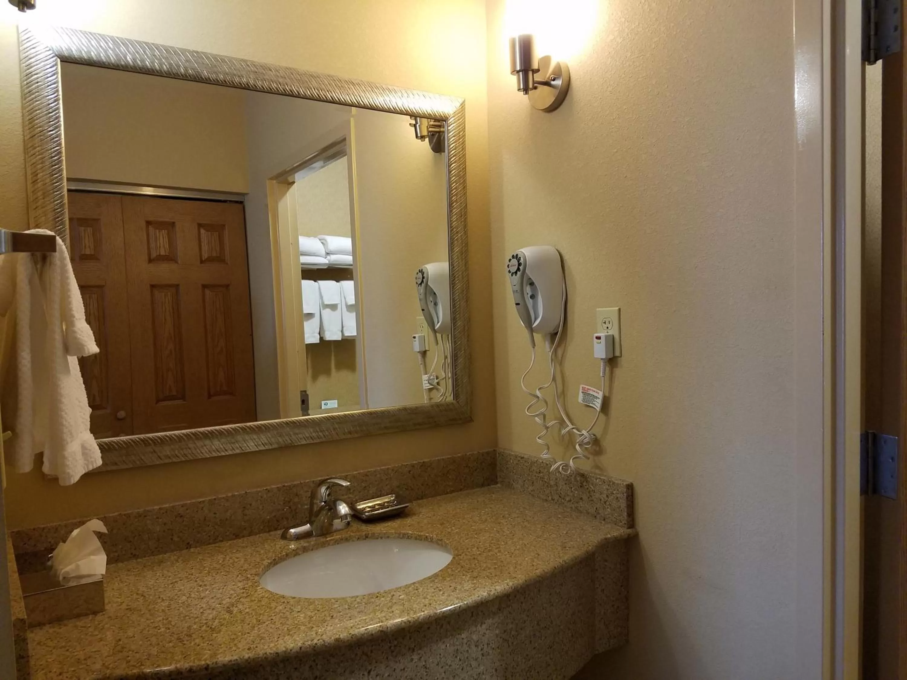 One-Bedroom Suite with Two Double Beds in Staybridge Suites Rogers - Bentonville, an IHG Hotel