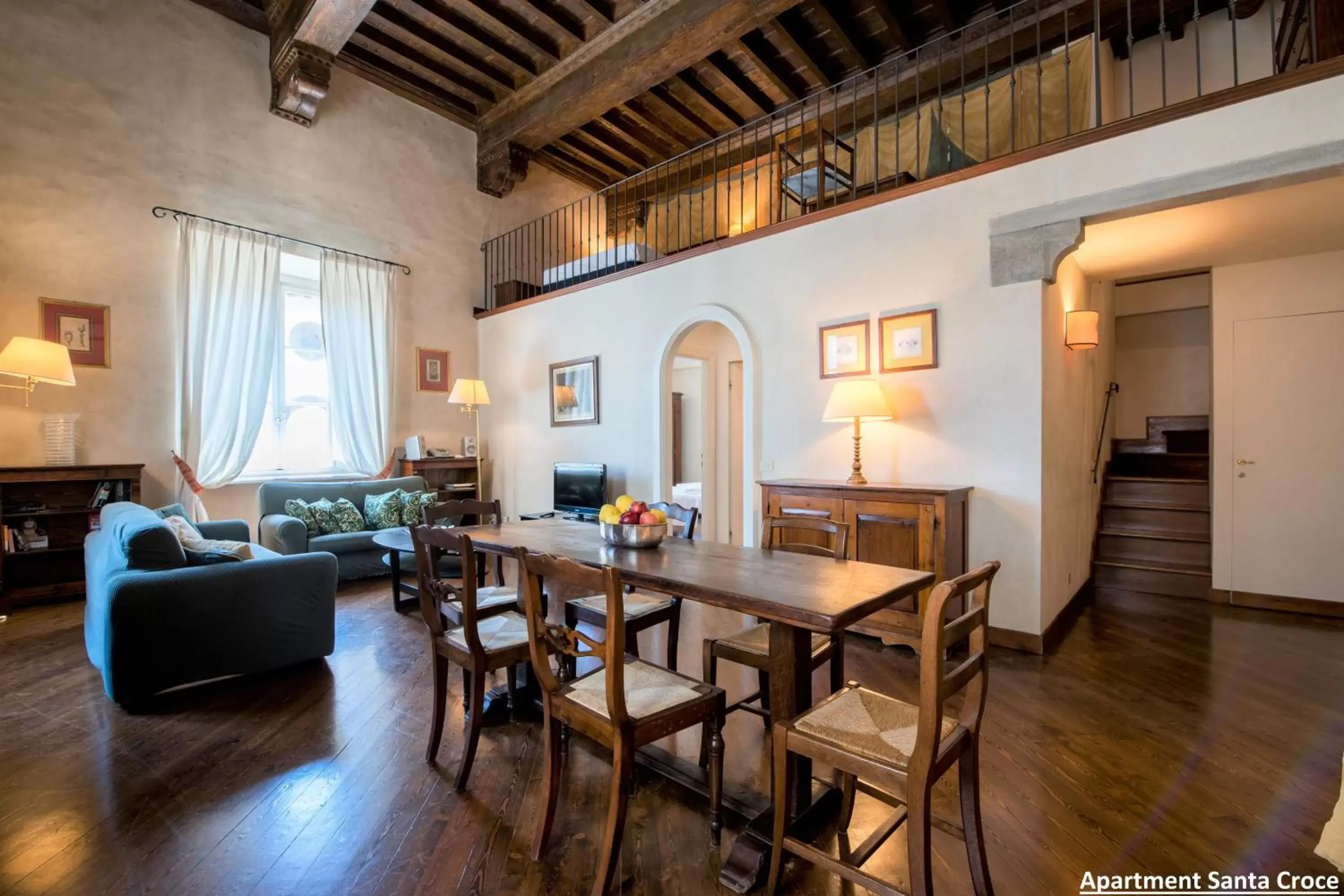 Maisonette in Palazzo Salviati by Varental Maisonette in Palazzo Salviati by Varental