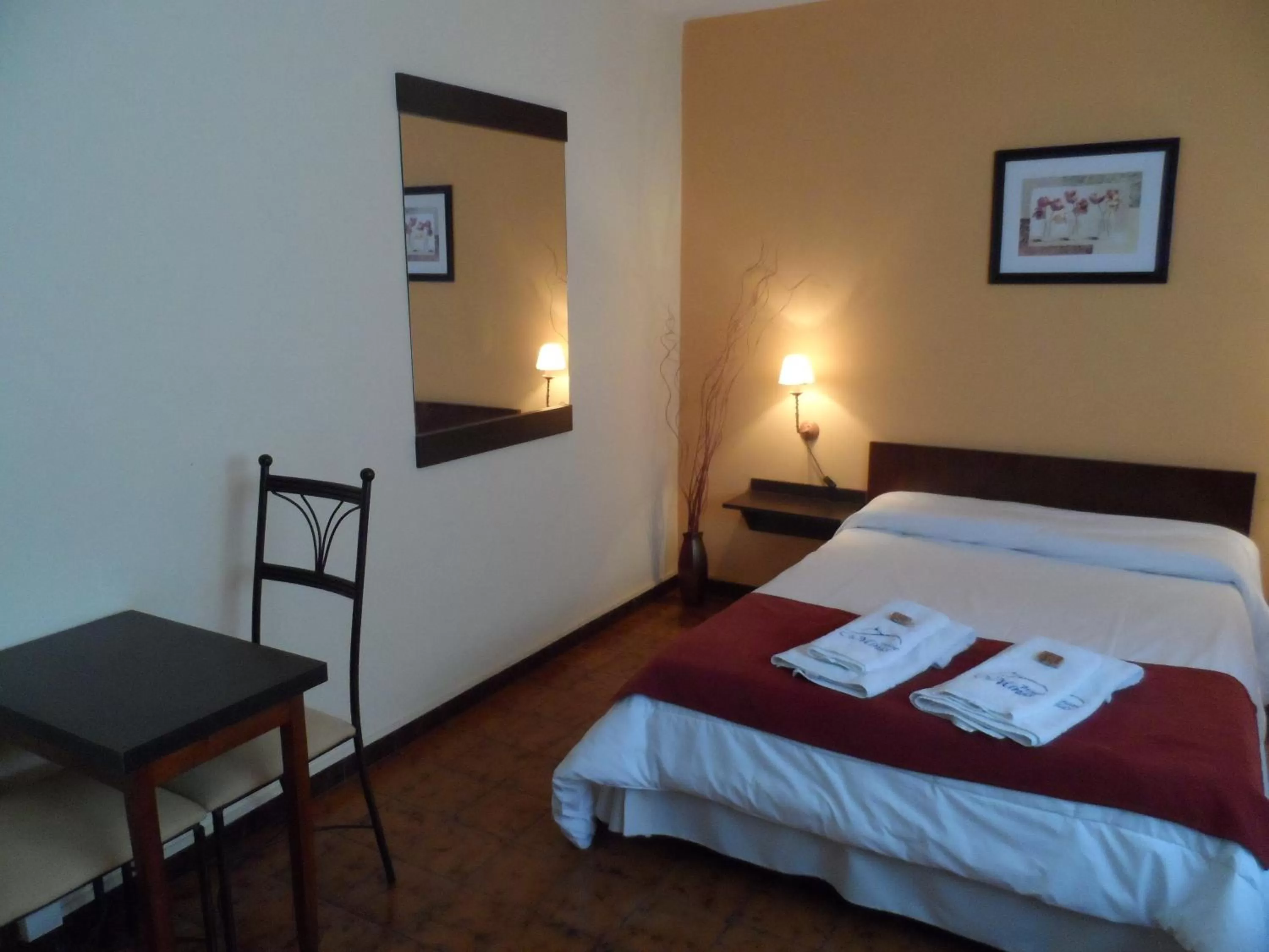 Bedroom, Bed in Hotel Minas