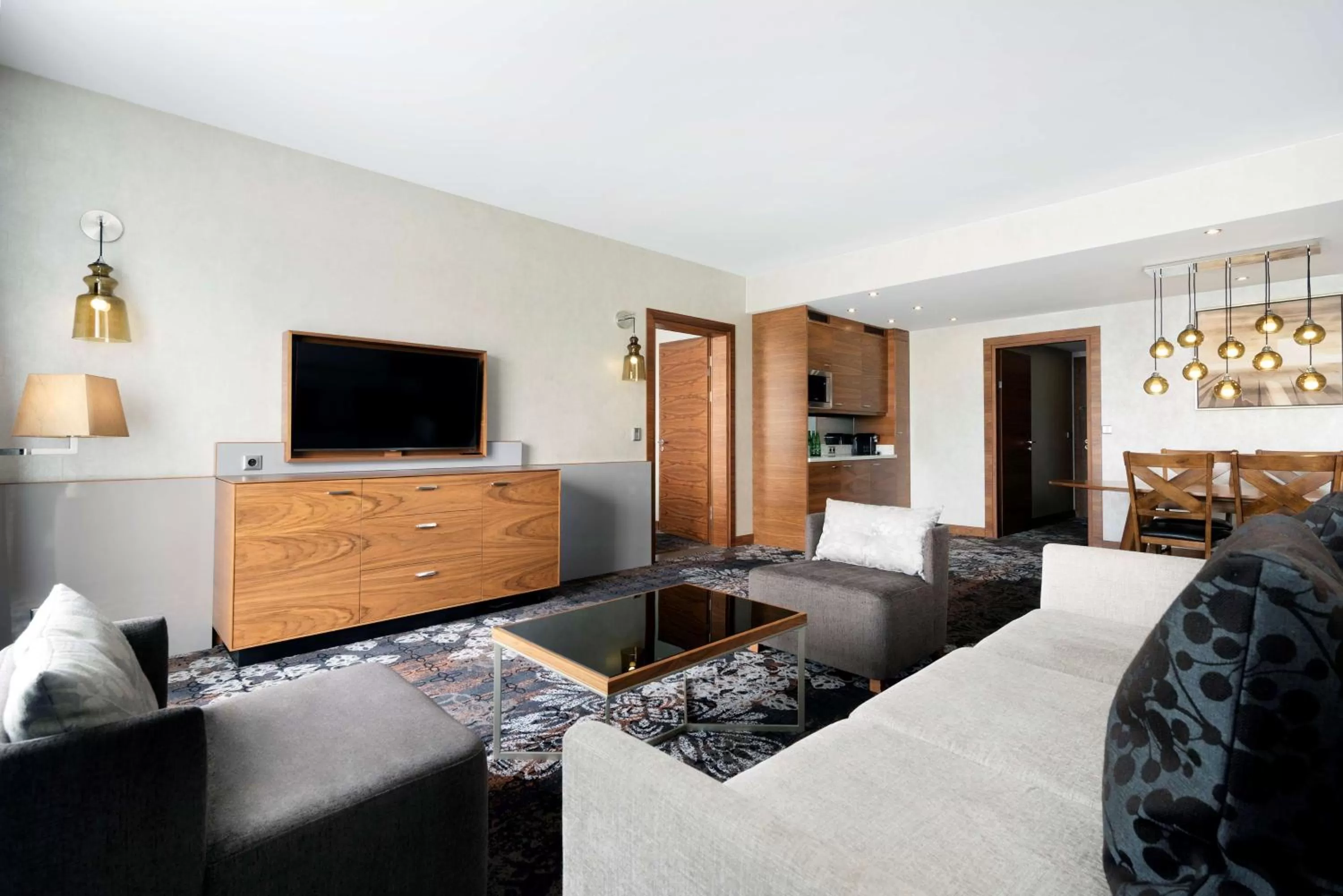 Living room in DoubleTree by Hilton Krakow Hotel & Convention Center