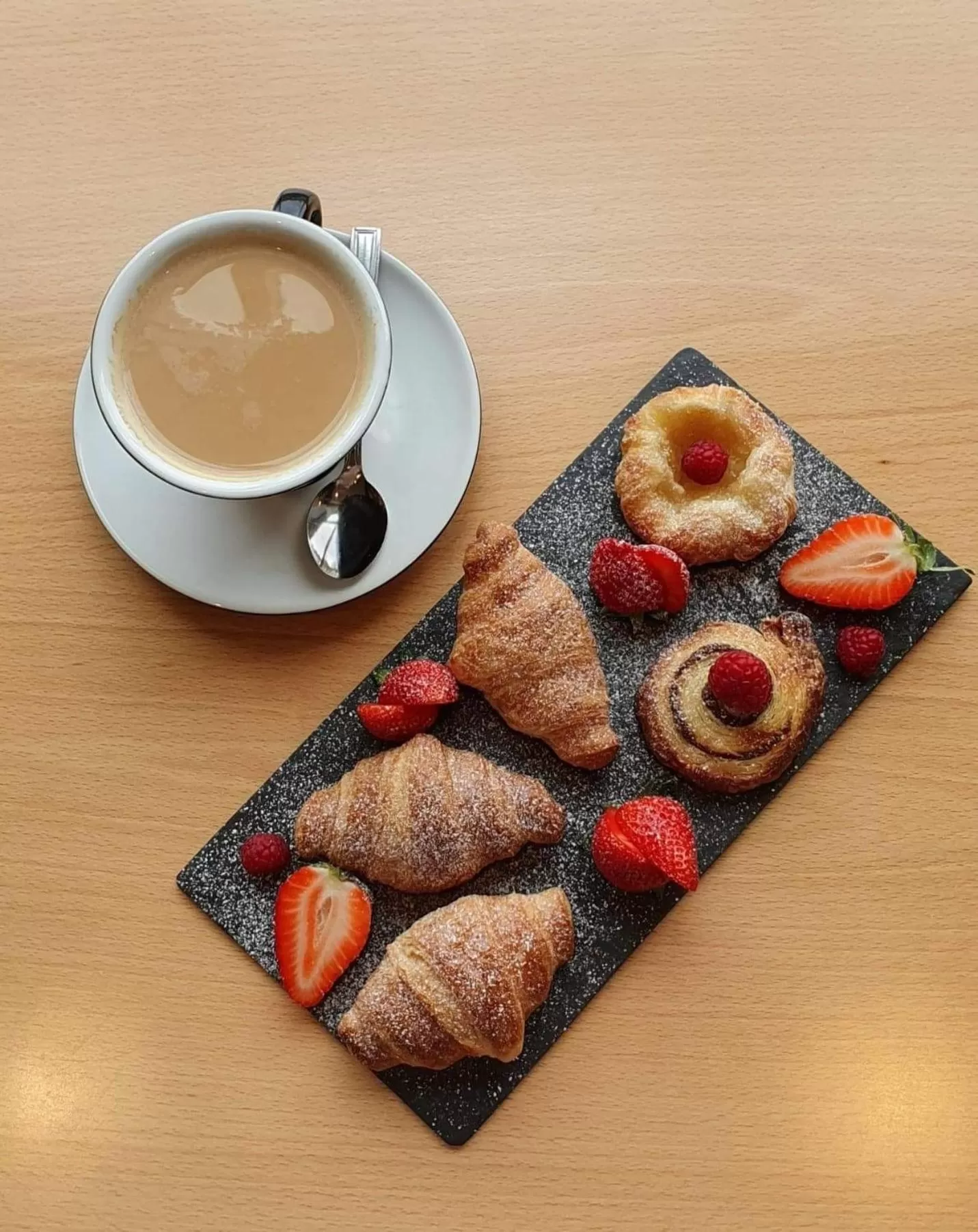 Food and drinks in Draycote Hotel And Whitefields Golf Course