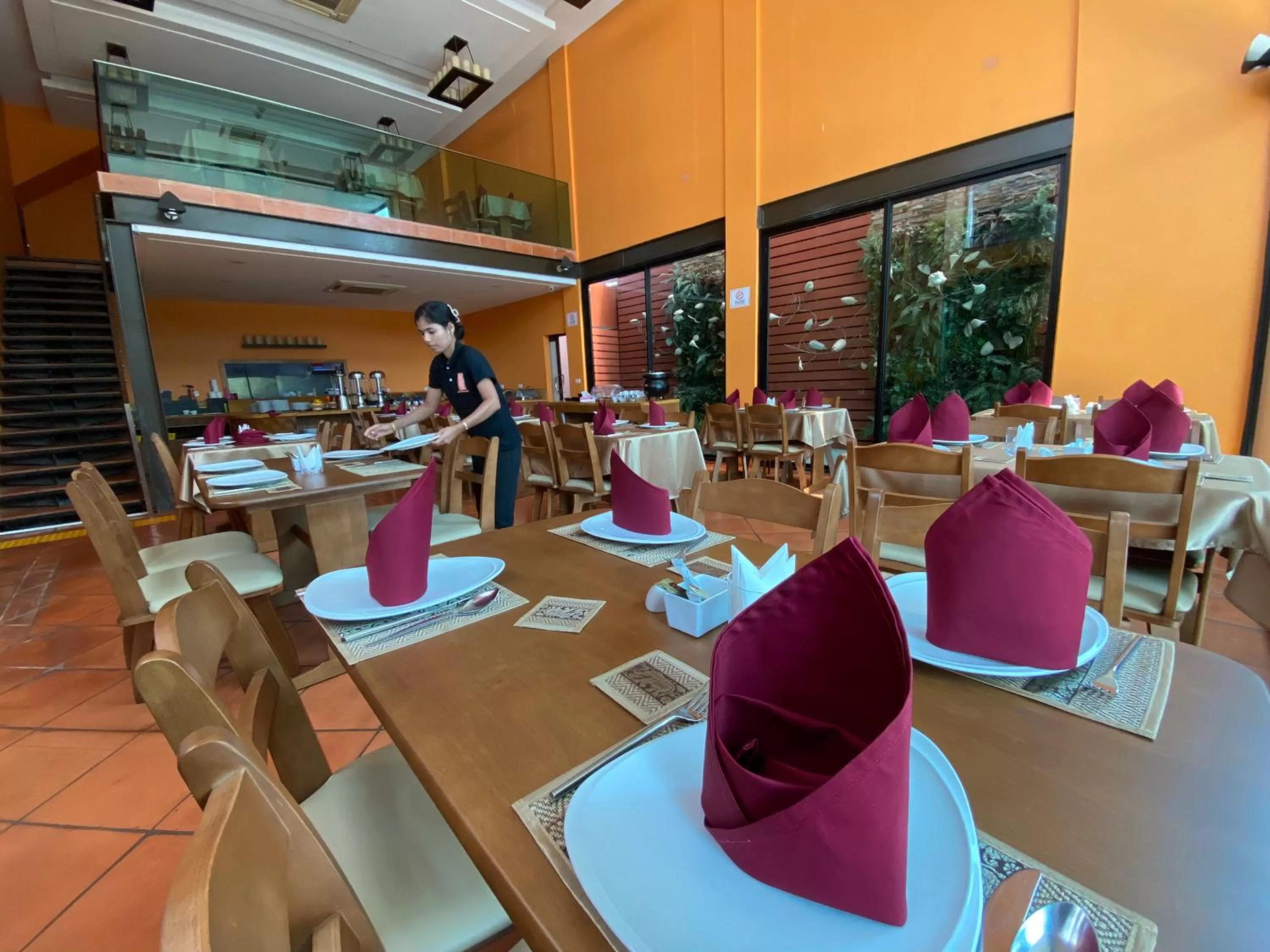 Restaurant/places to eat in Le Vernissage by Goad Avadhess Hospitality