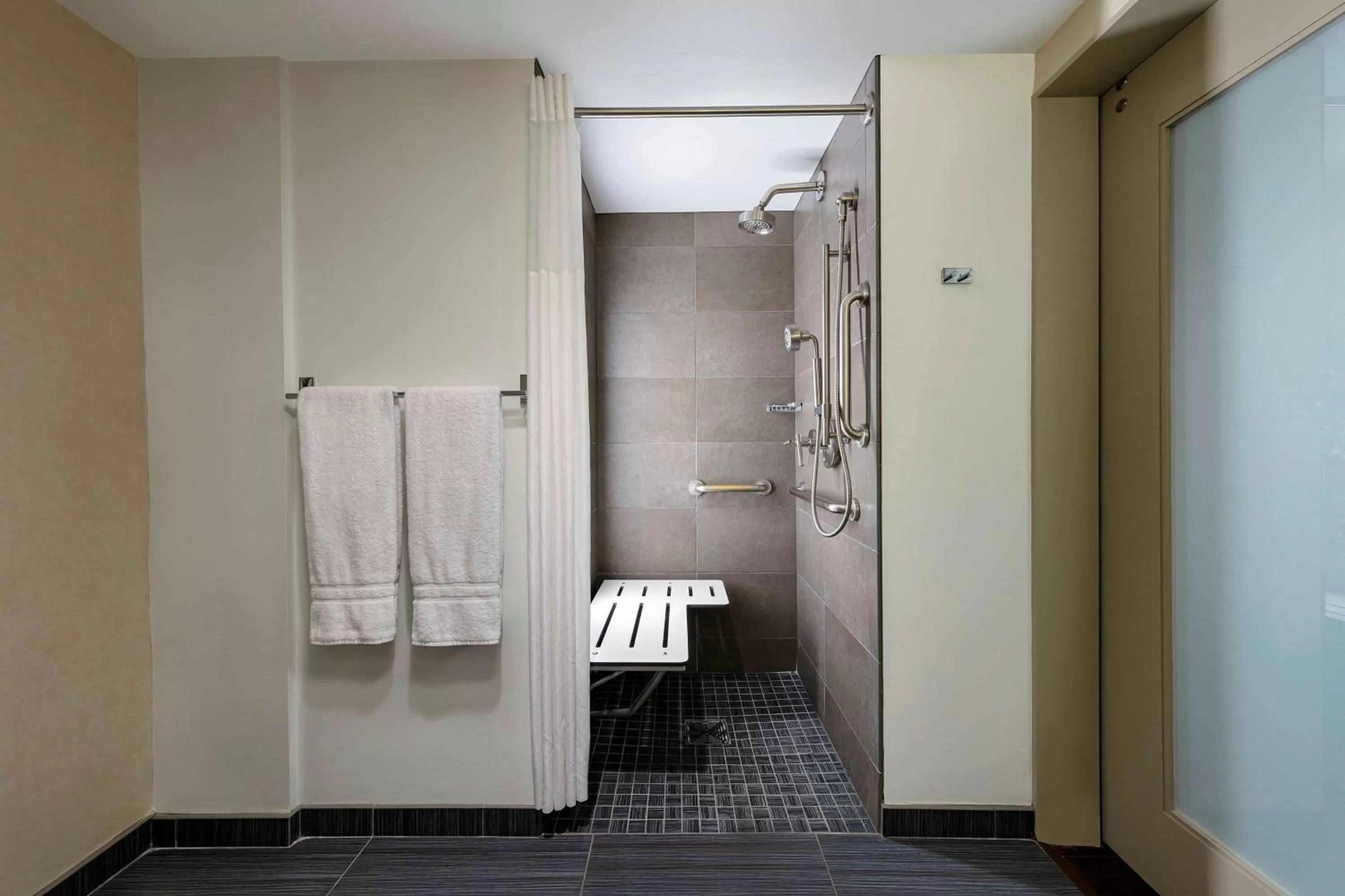 Bathroom in The Royal Sonesta Chicago Downtown