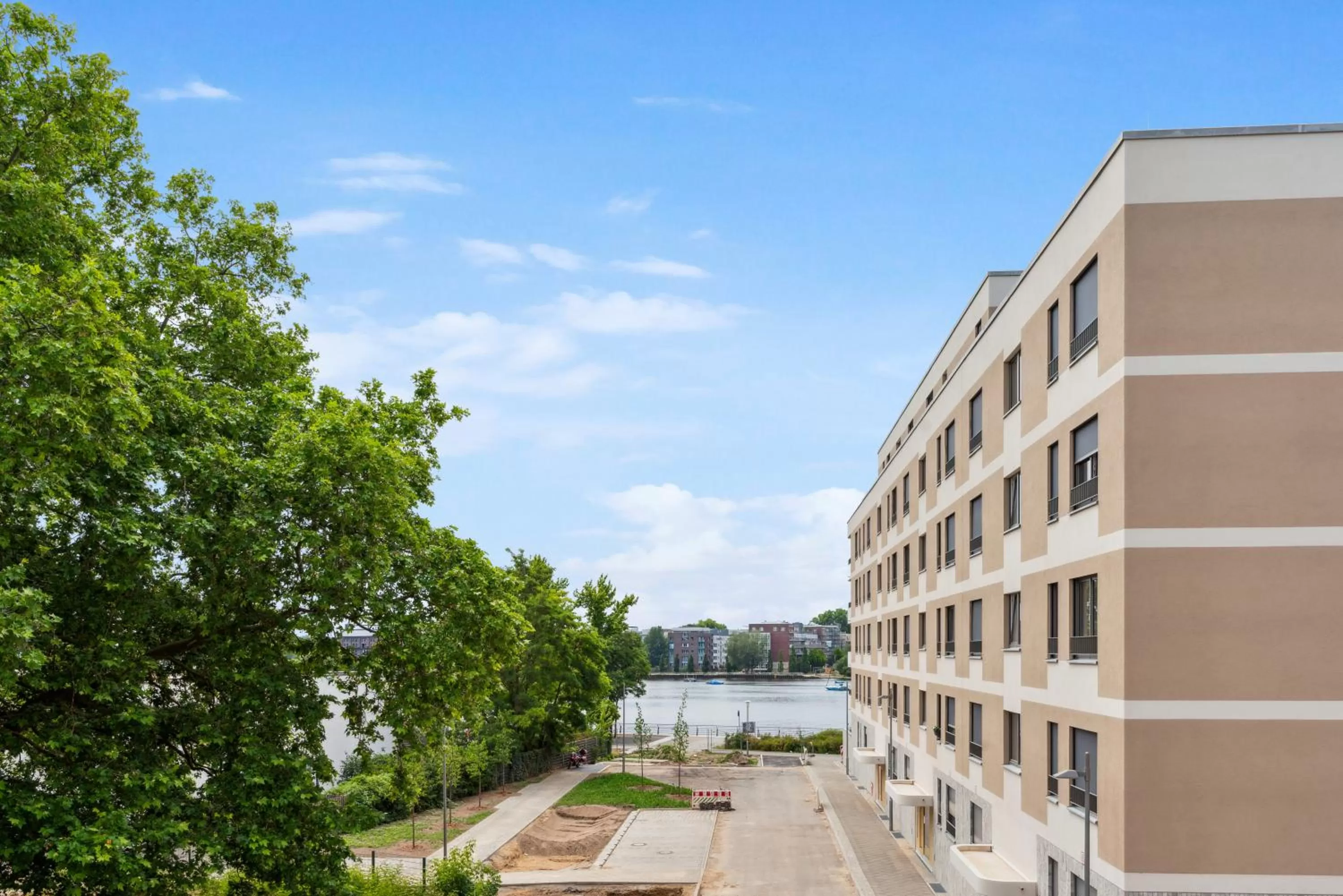 Neighbourhood in Habyt-The Waterfront